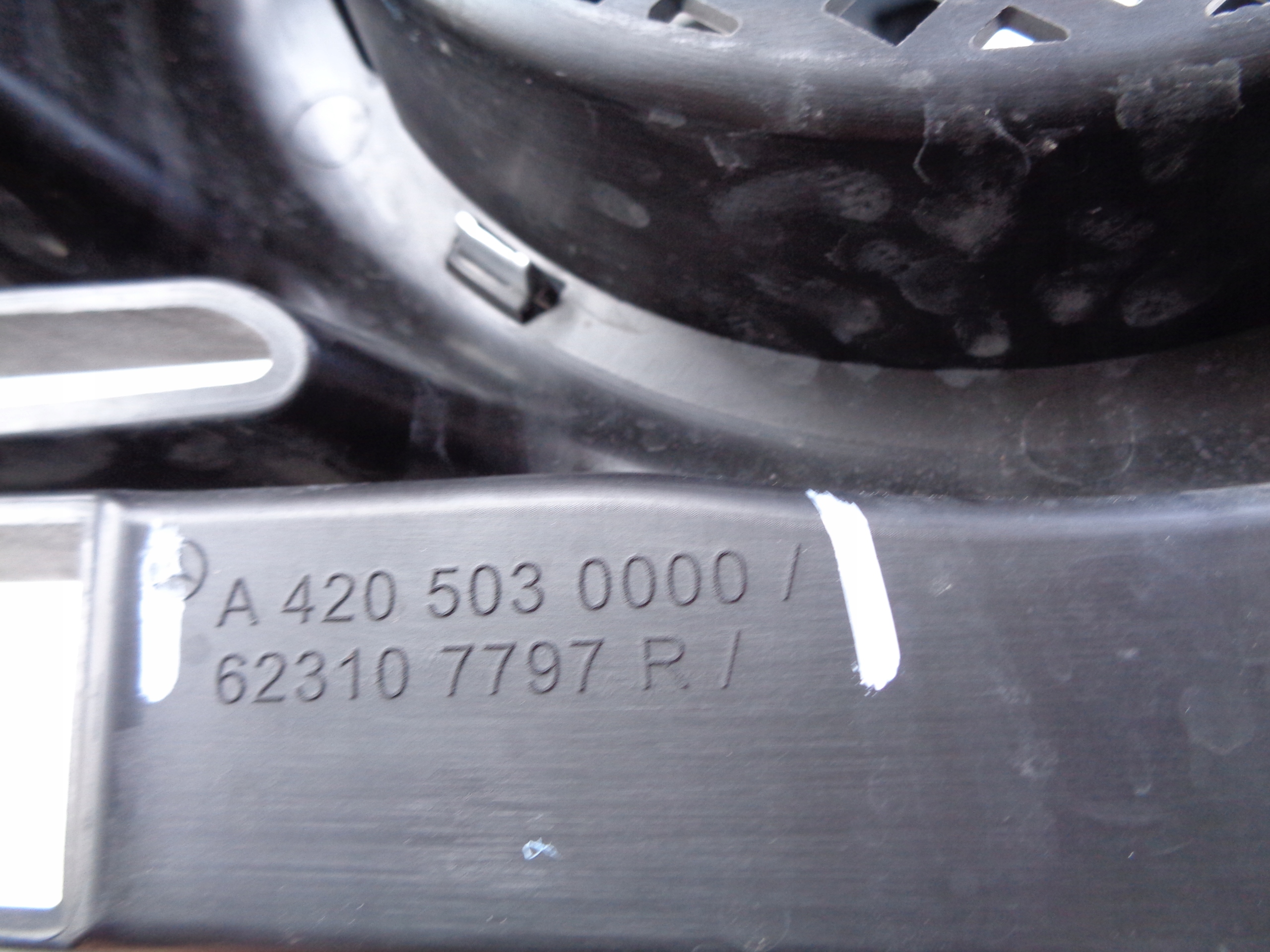 grille MERCEDES CITAN W420 21