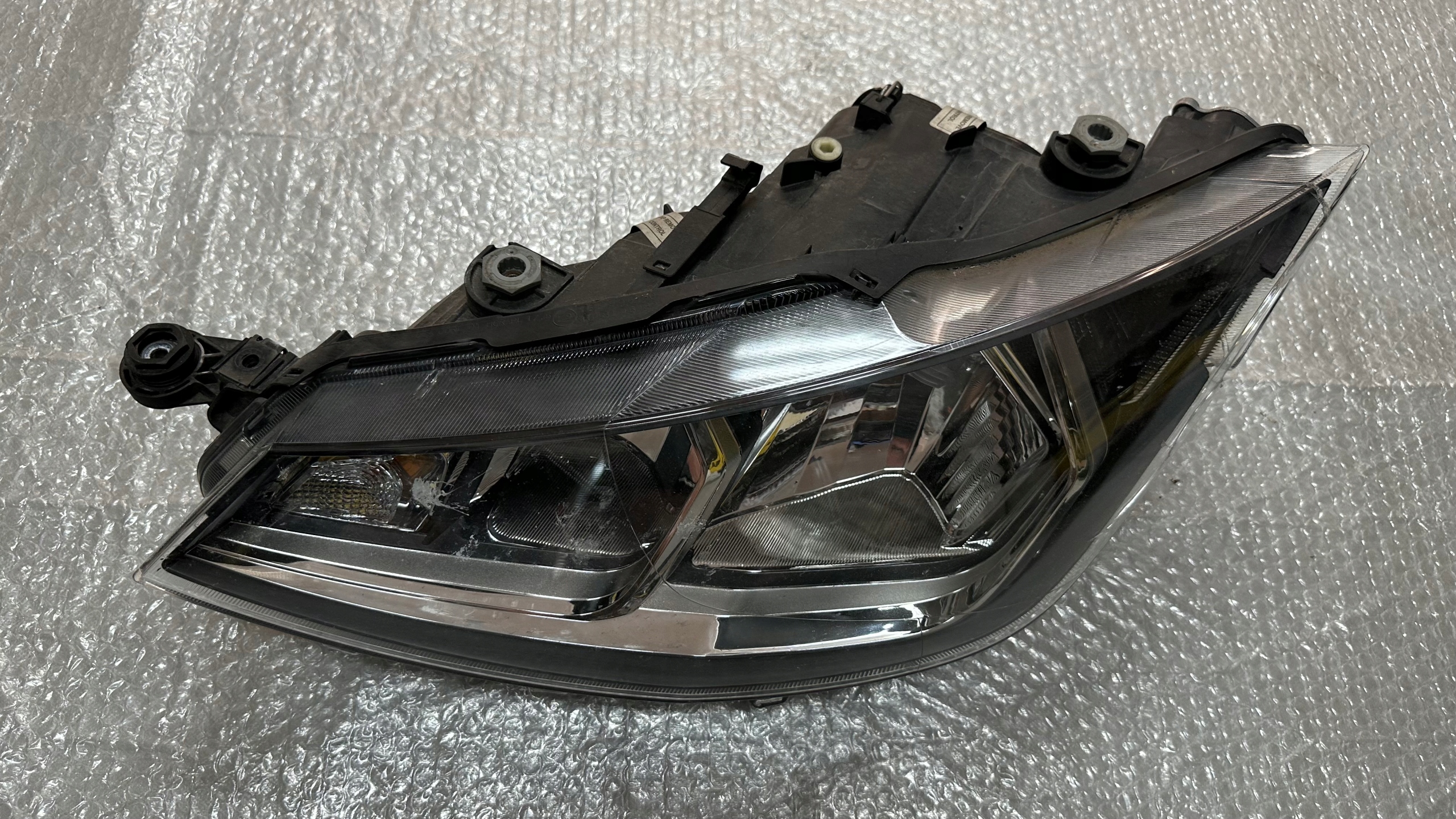 ФАРА ЛЕВА ФАРА SEAT ИБИЦА 5 Vf ARONA LED