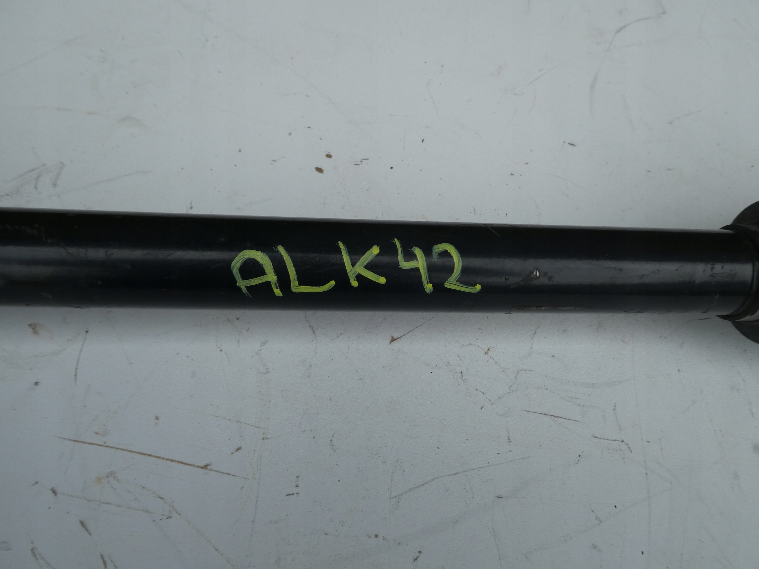AUDI Q7 semi-axis rear part right 4M0501203D