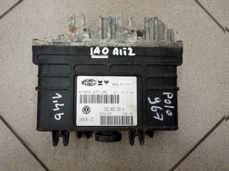 unité de commande électronique uce moteur 032906030A SKODA FELICJA