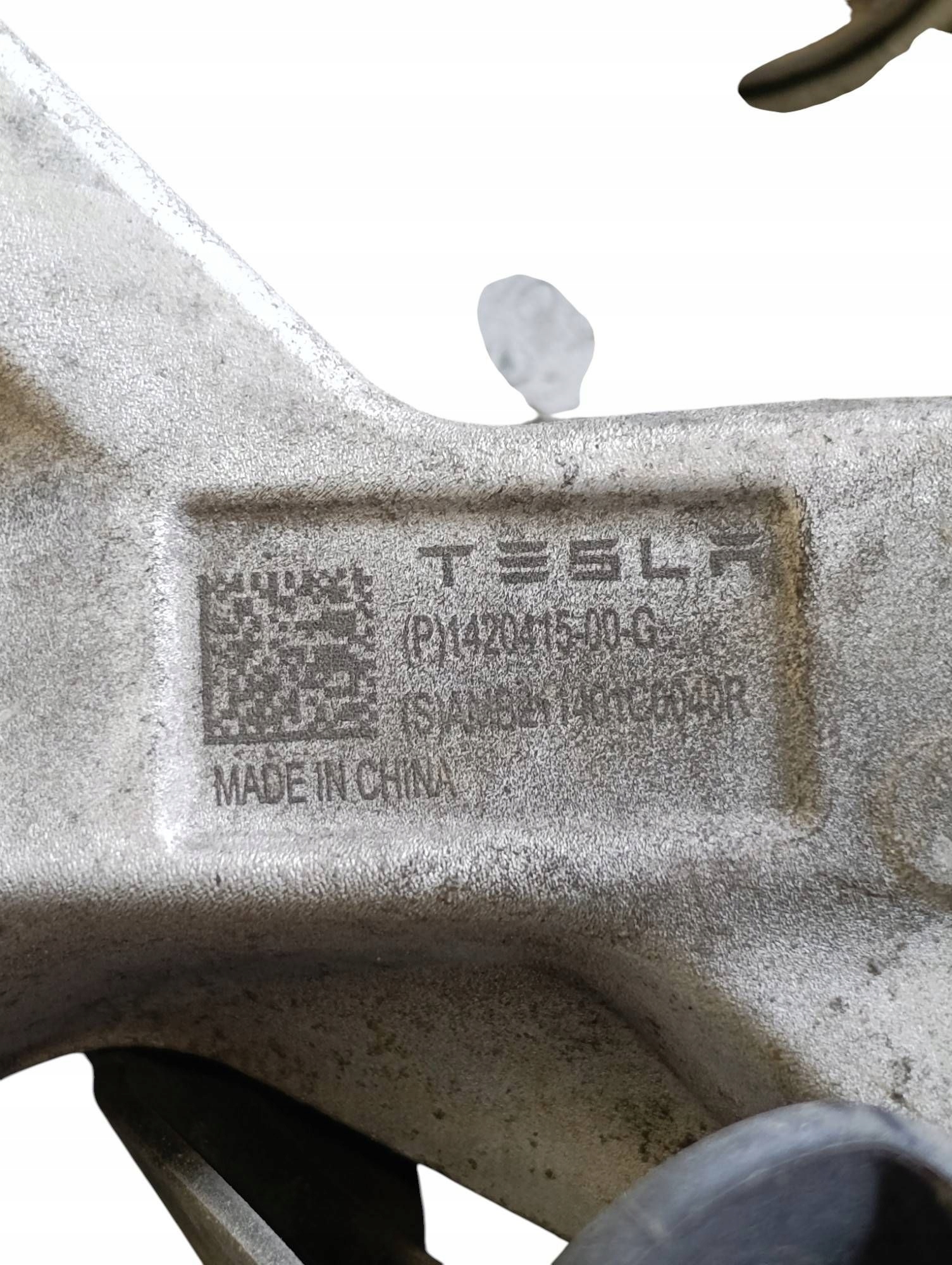 tesla MODEL S 2021 левый поворотный кулак, цапфа заднего