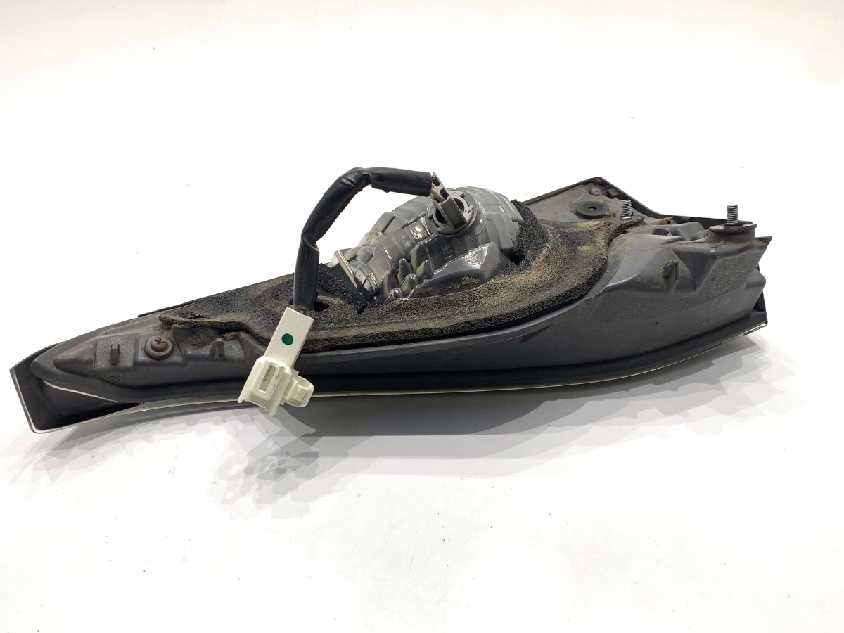 фонарь левый lexus CT хэтчбек свет задний