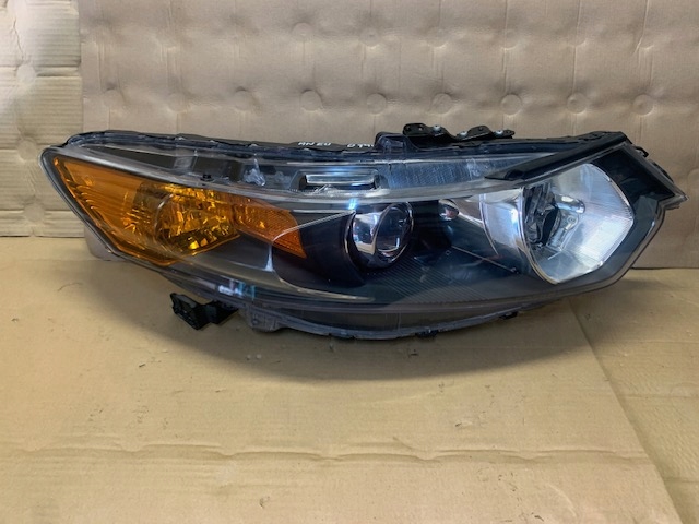 HONDA ACCORD VIII ФАРА ПРАВА ЄВРОПА 08-12r