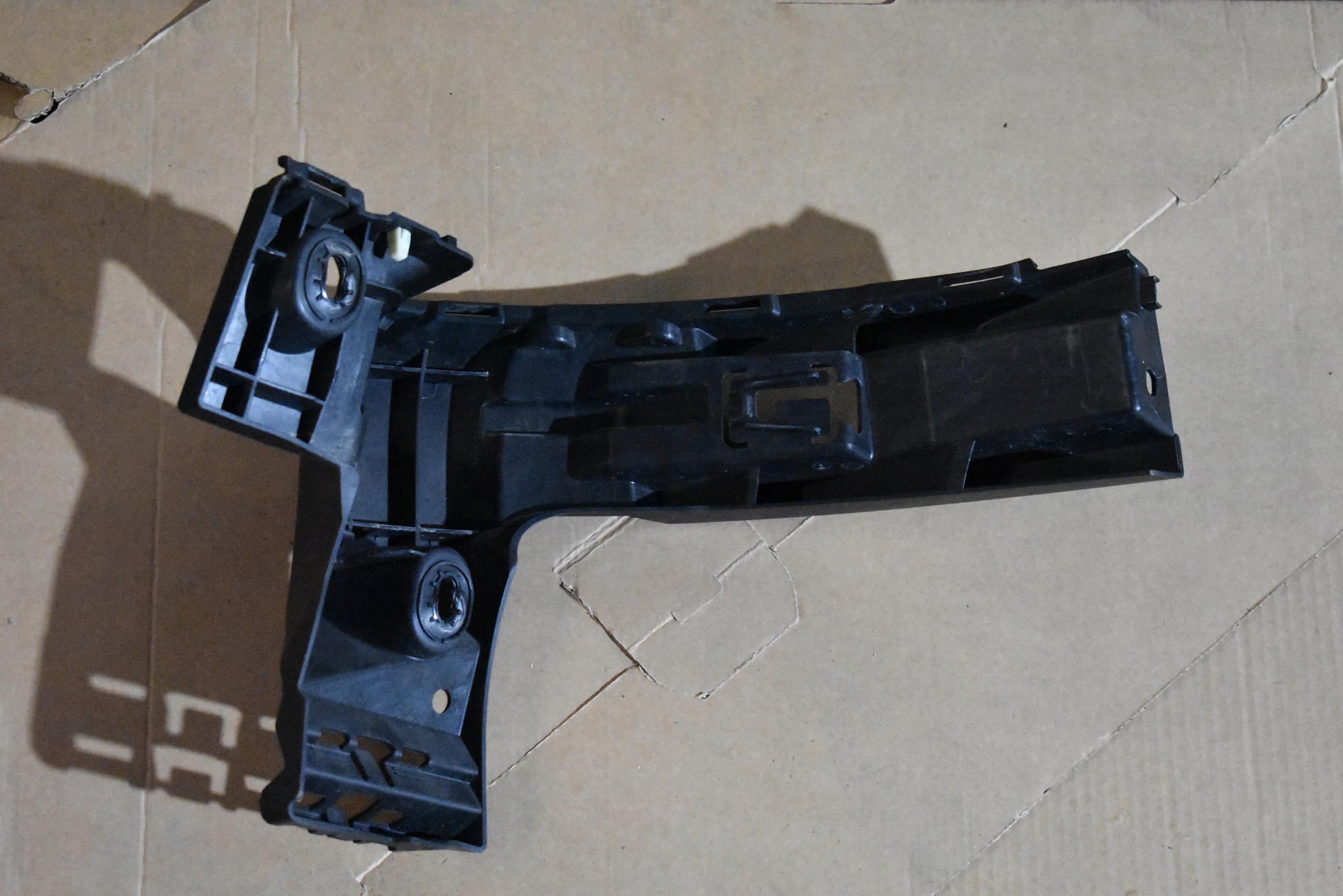 IDEALNY bumper bracket rear left PORSCHE CAYENNE 9Y SUV 1