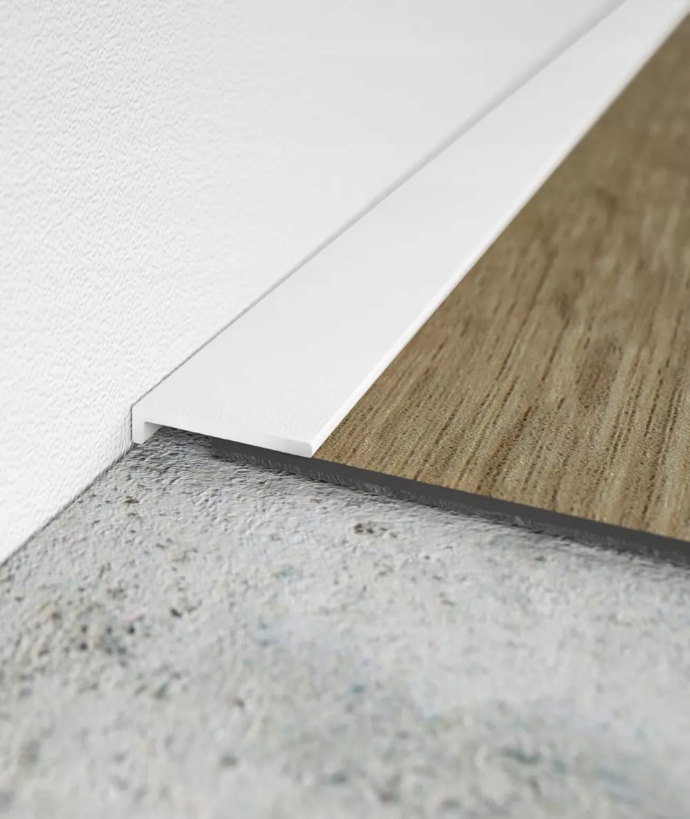 Minimalistyczna listwa przypodłogowa biała WINYL