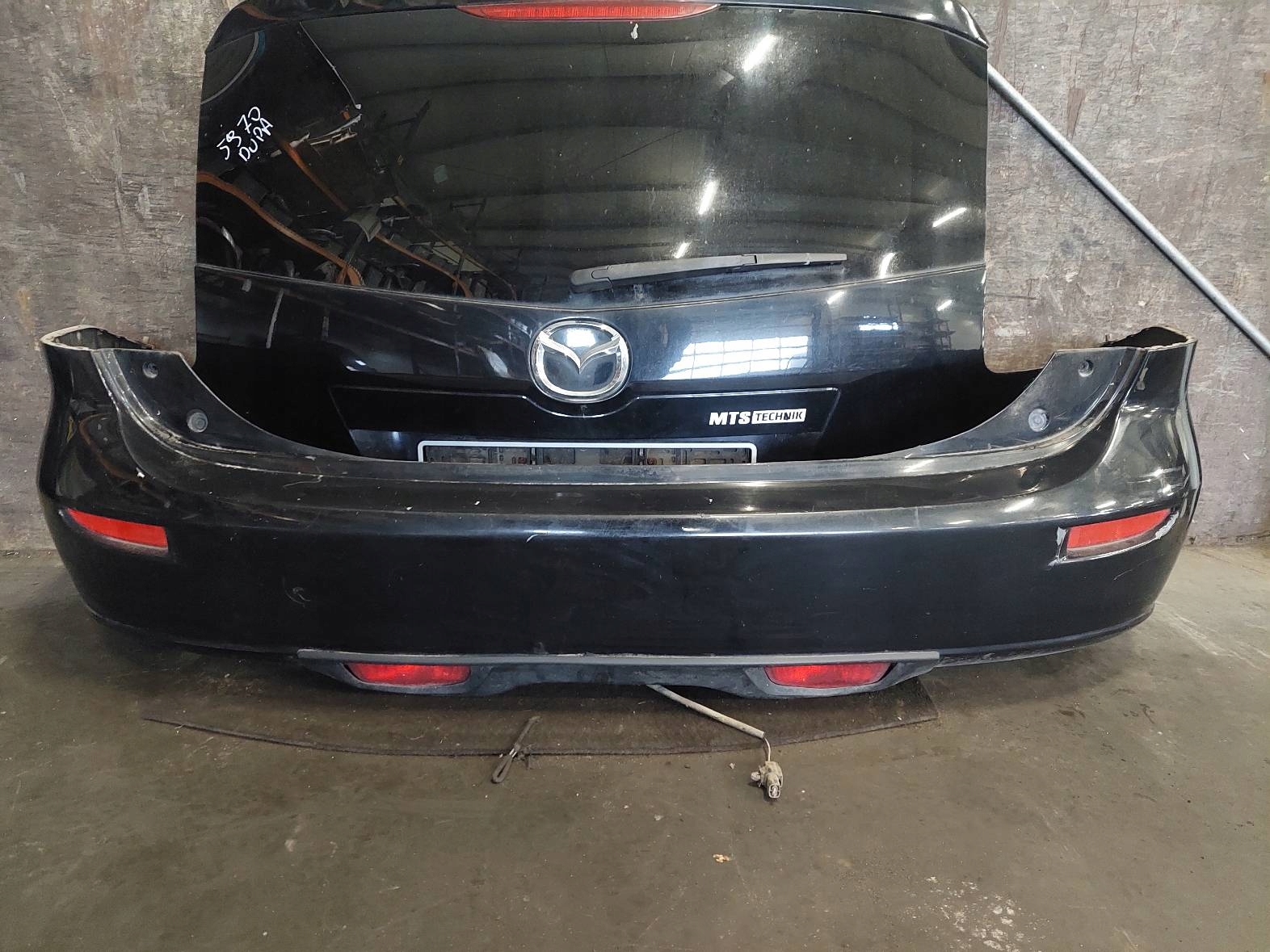 complete rear part MAZDA 5 and A3F trunk door bumper lights