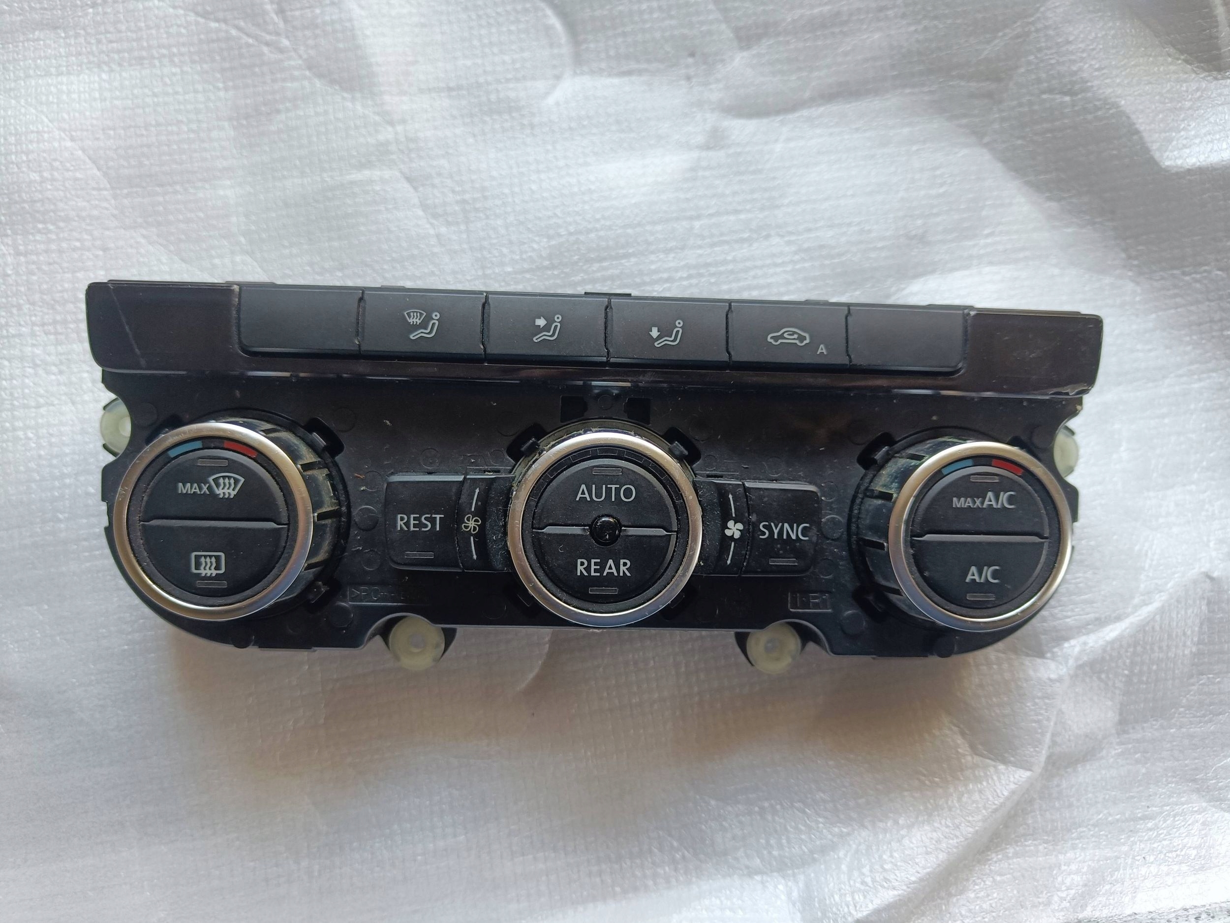 Seat Alhambra (Mk2) 2010 - VW SHARAN -- Unite commande clima