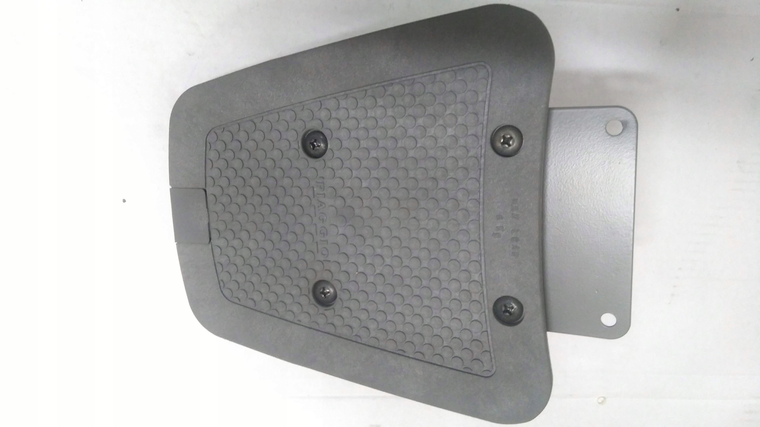 BAGAŻNIK PŁYTA KUFER PIAGGIO QUARTZ