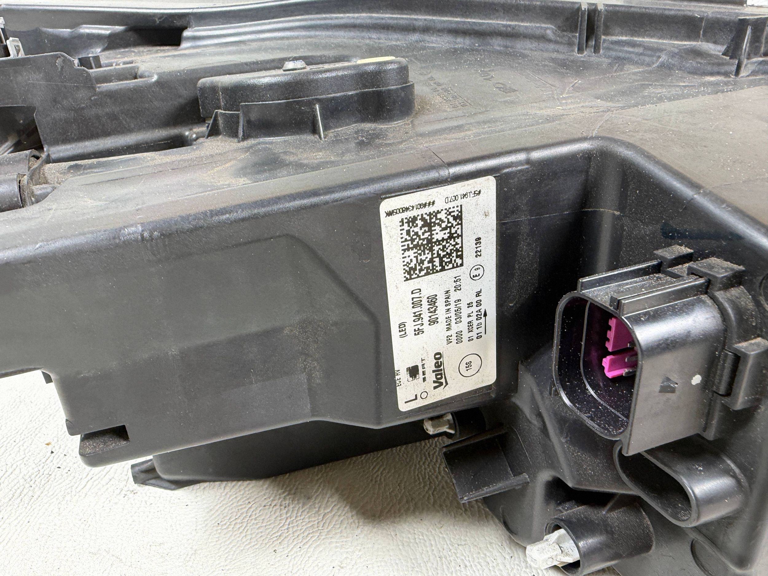 Seat Terraco 6FJ 19- light left front front