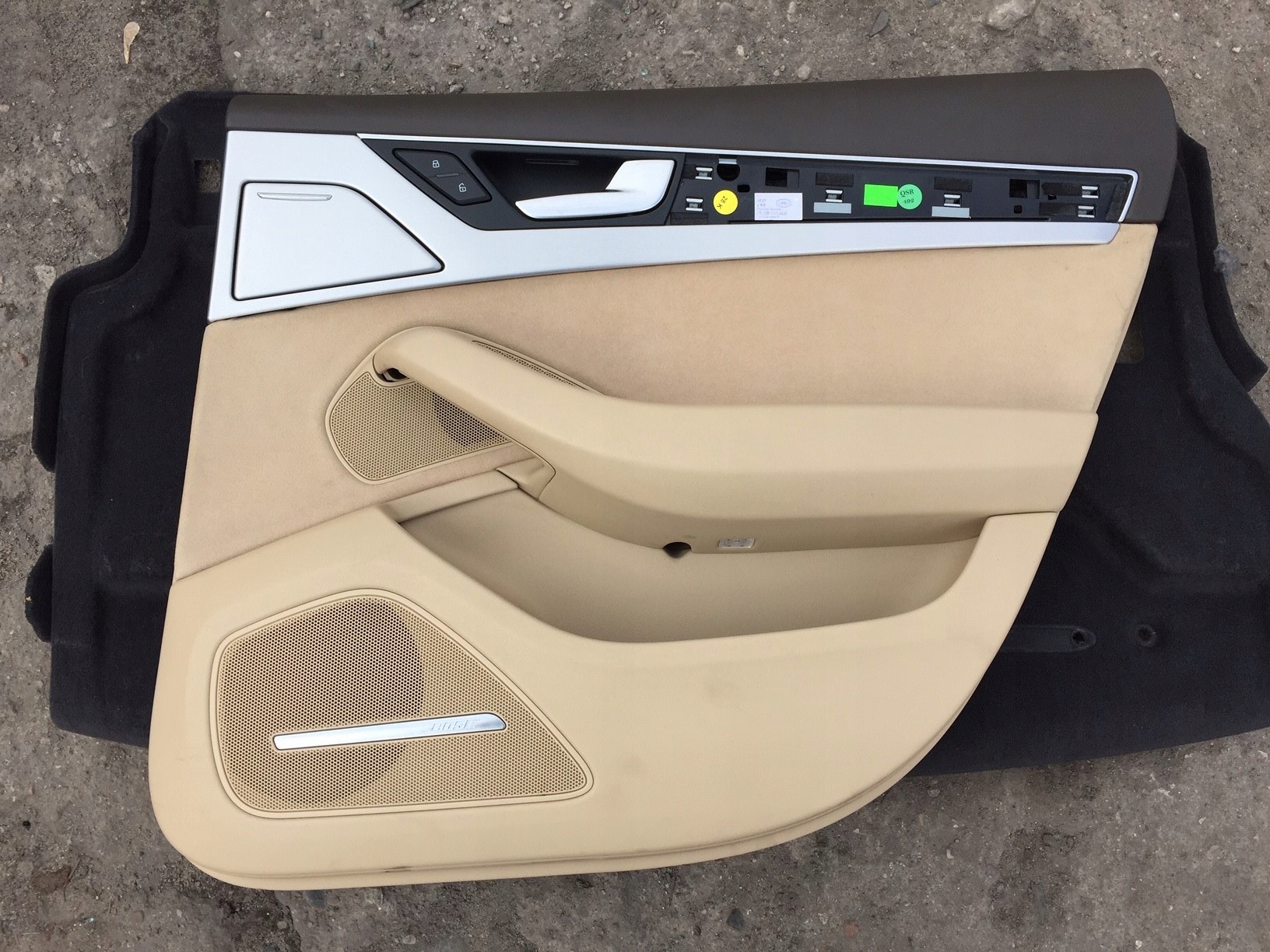 AUDI A8 D4 side door upholstery right rear part