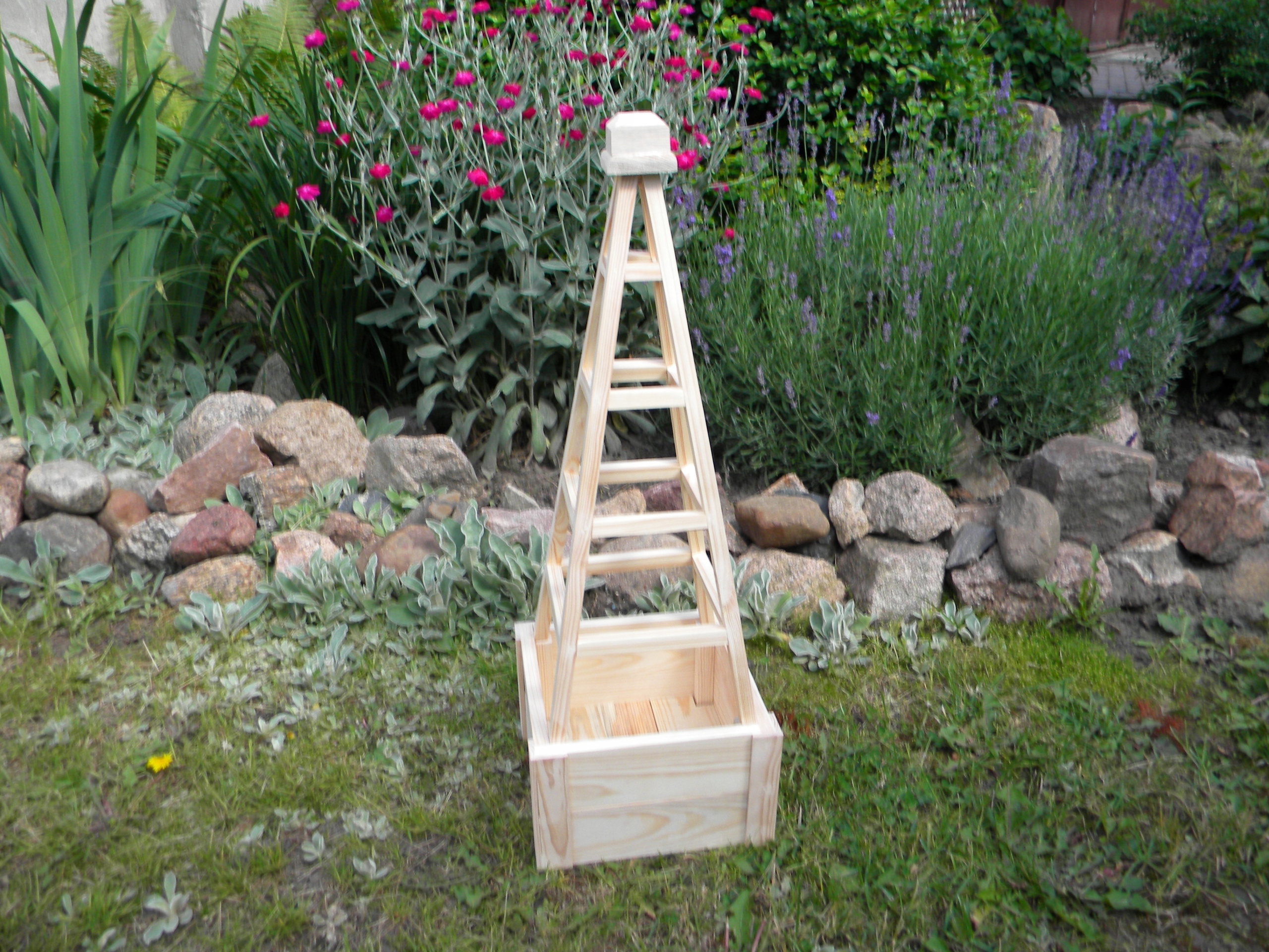 Obelisk květináč pergola věž dřevěná 73 cm 18 barev