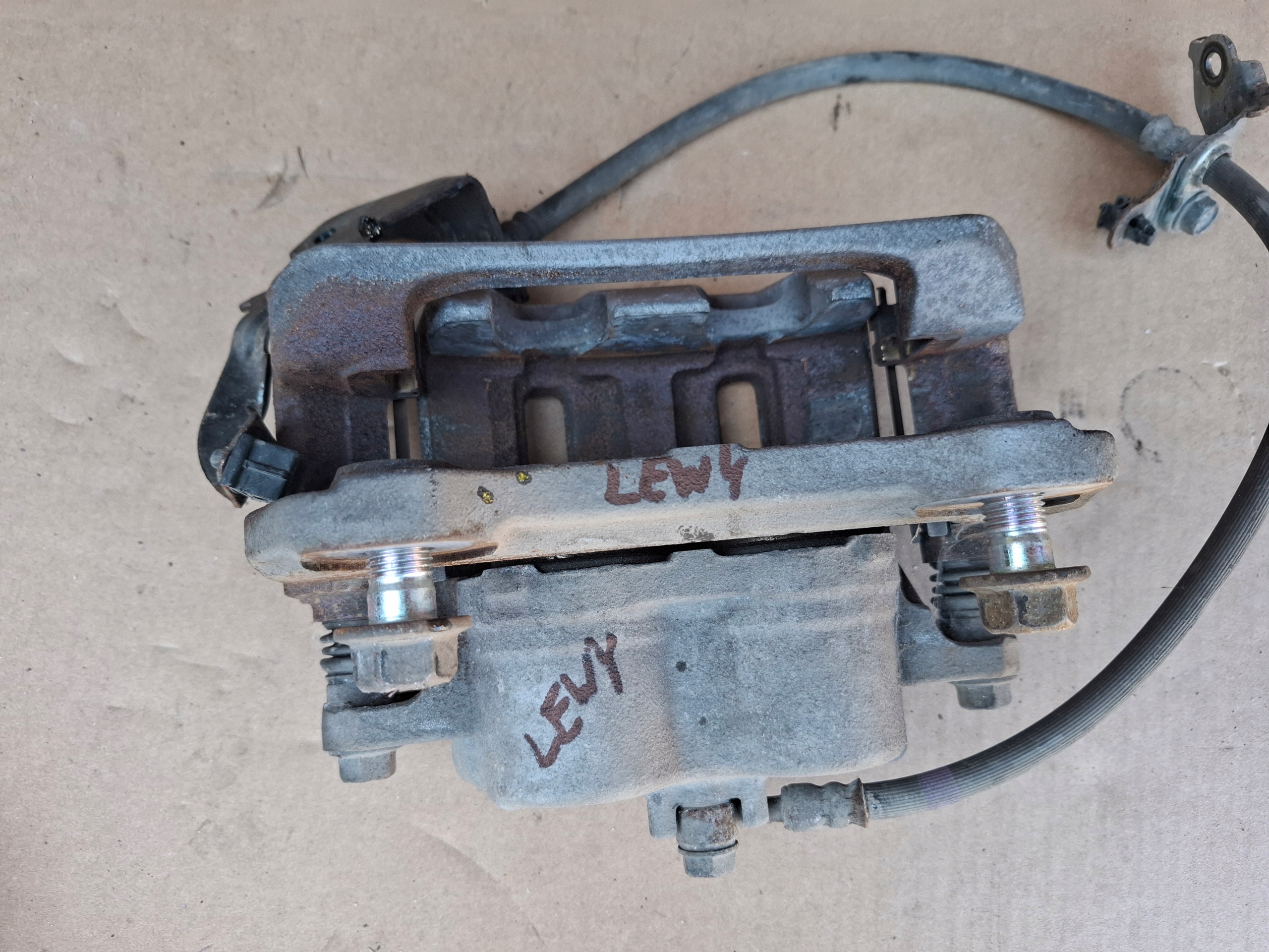 2022 Honda CR-V V caliper brake front left 2.0 HYBRYDA