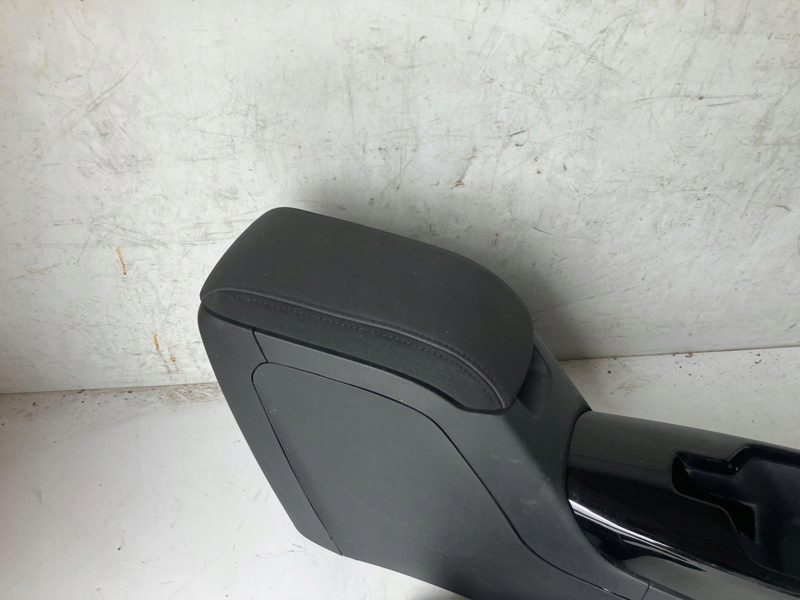 armrest TUNEL central CITROEN C4 CACTUS LIFT