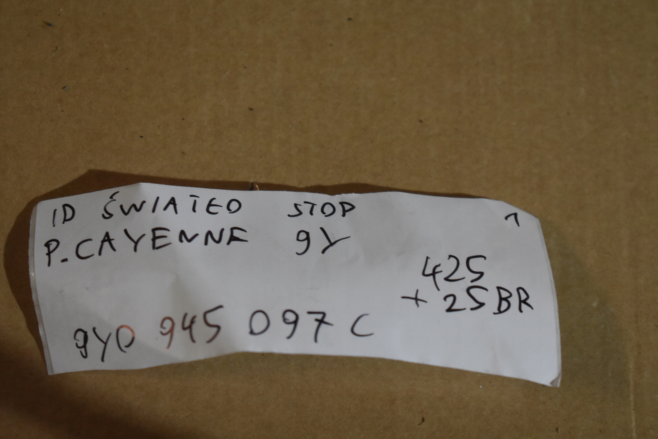 IDEALNE light STOP PORSCHE CAYENNE 9Y 1