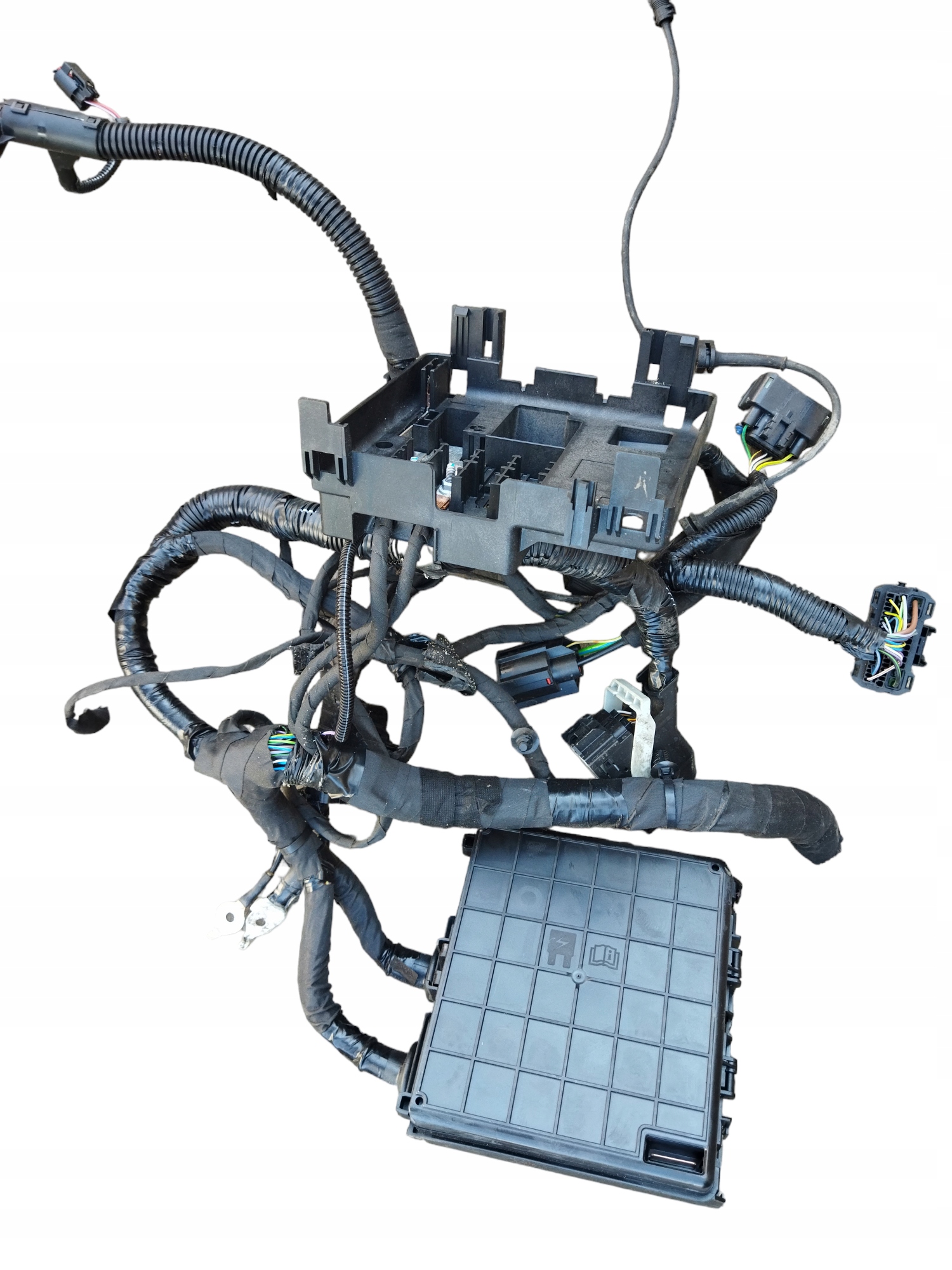 KUGA MK3 1.5 ECOBOOST PUSZKA BEZPIECZNIKOW + INST