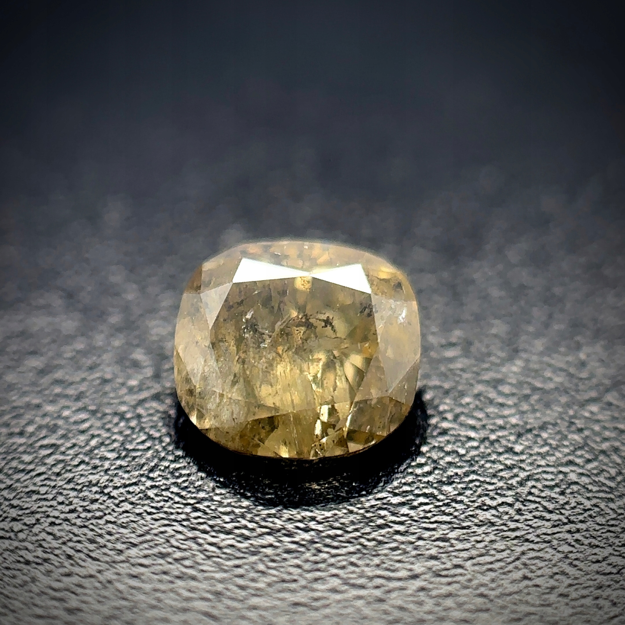 Přírodní Diamant 0.41ct Žlutý Cushion I3 Certifikát Algt