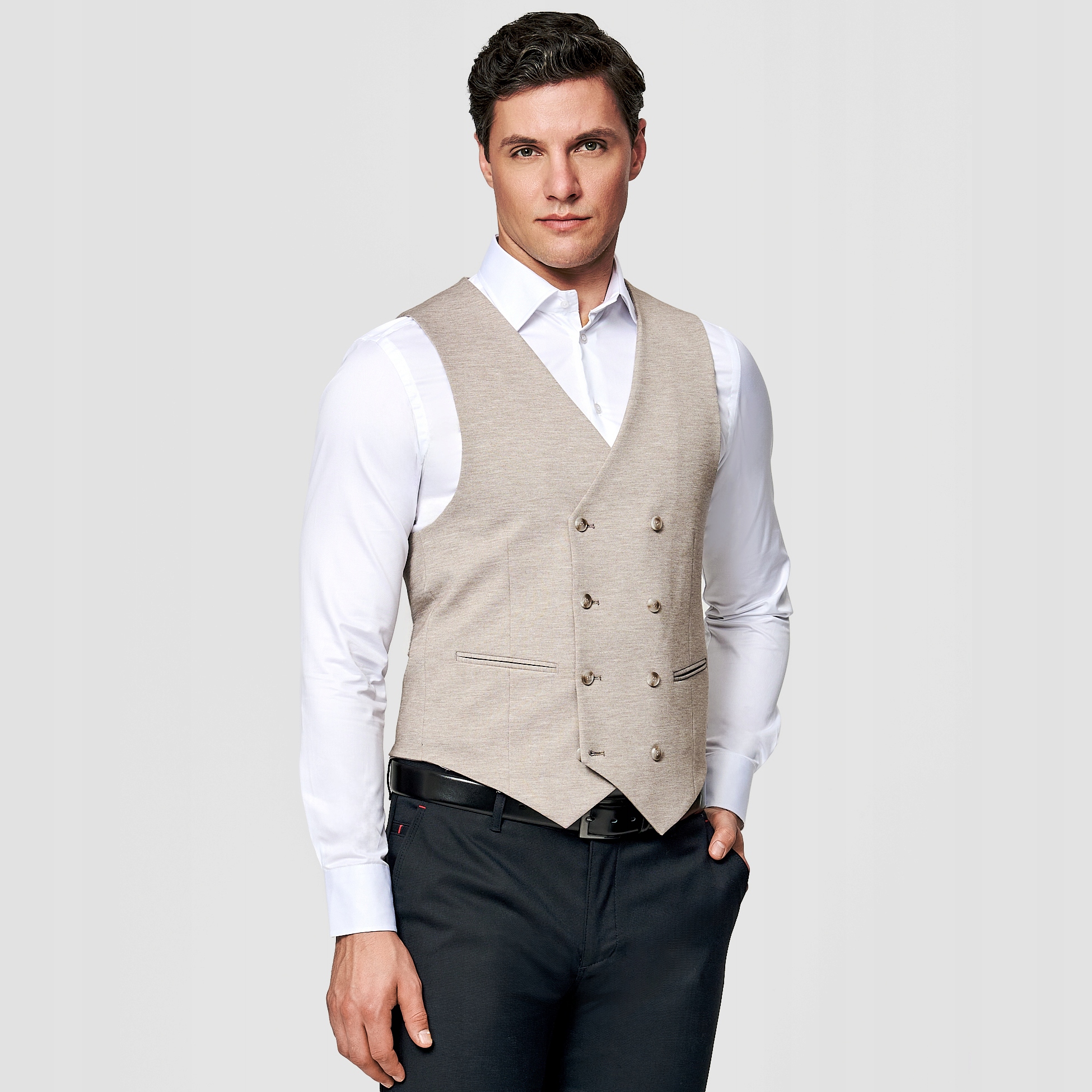 Dvouřadá elegantní pánská vesta v béžové barvě Pako Lorente vel