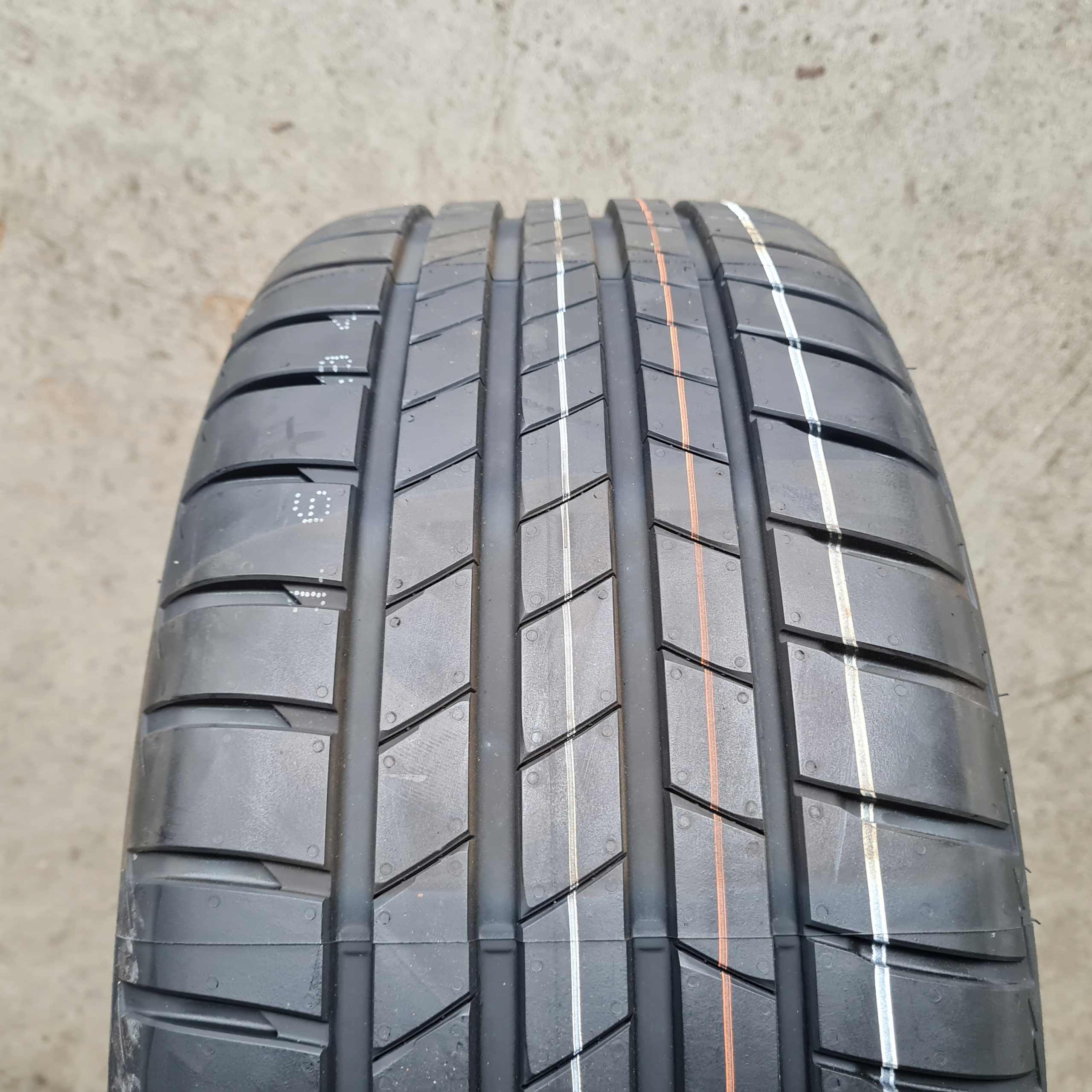 2x Bridgestone Turanza T005 215/45R17 Ao Nové 2024