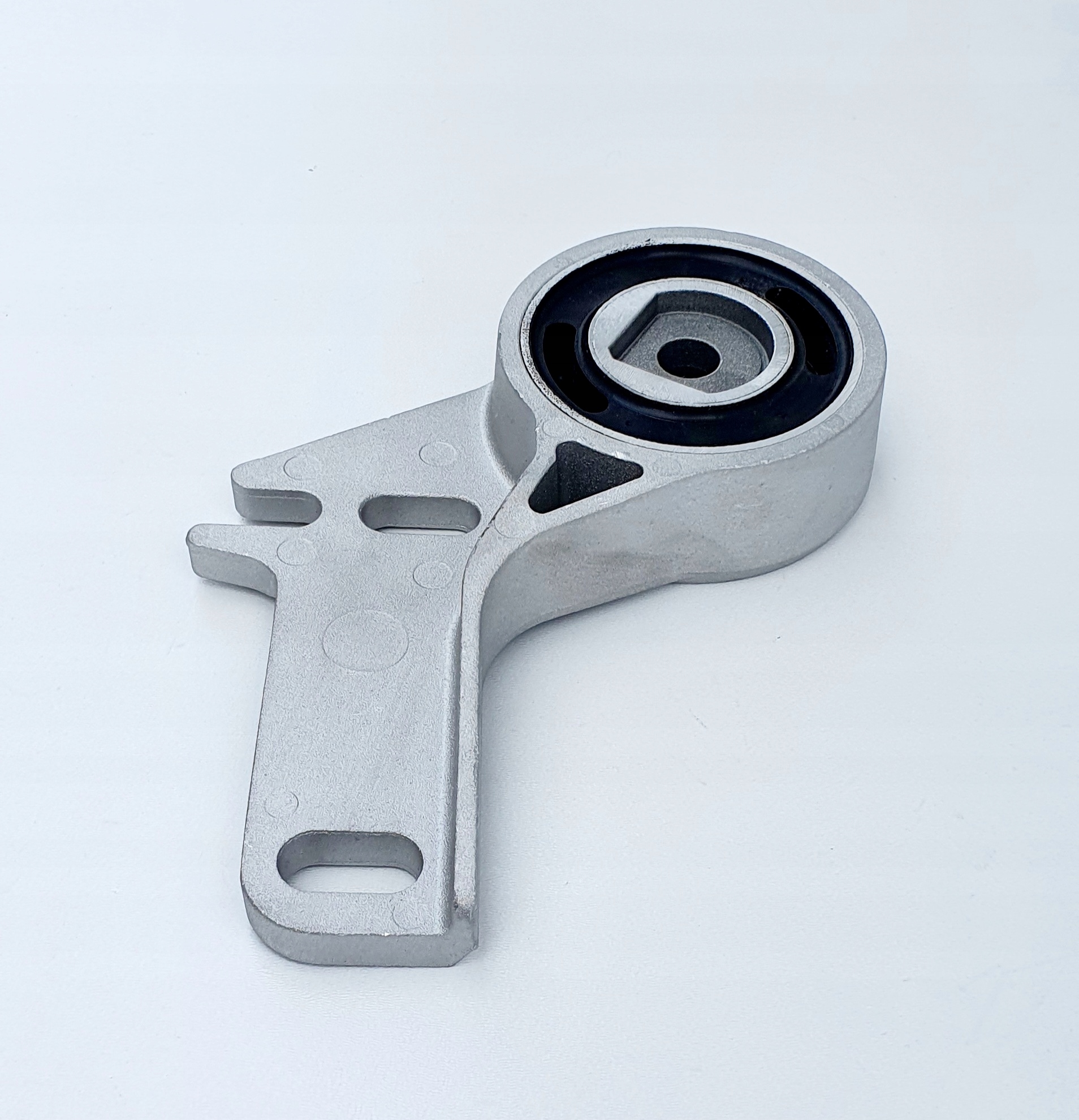 RS-02869R - КРОНШТЕЙН ПОДВЕСКИ РАДИАТОРА SCANIA R P ПРАВЫЙ