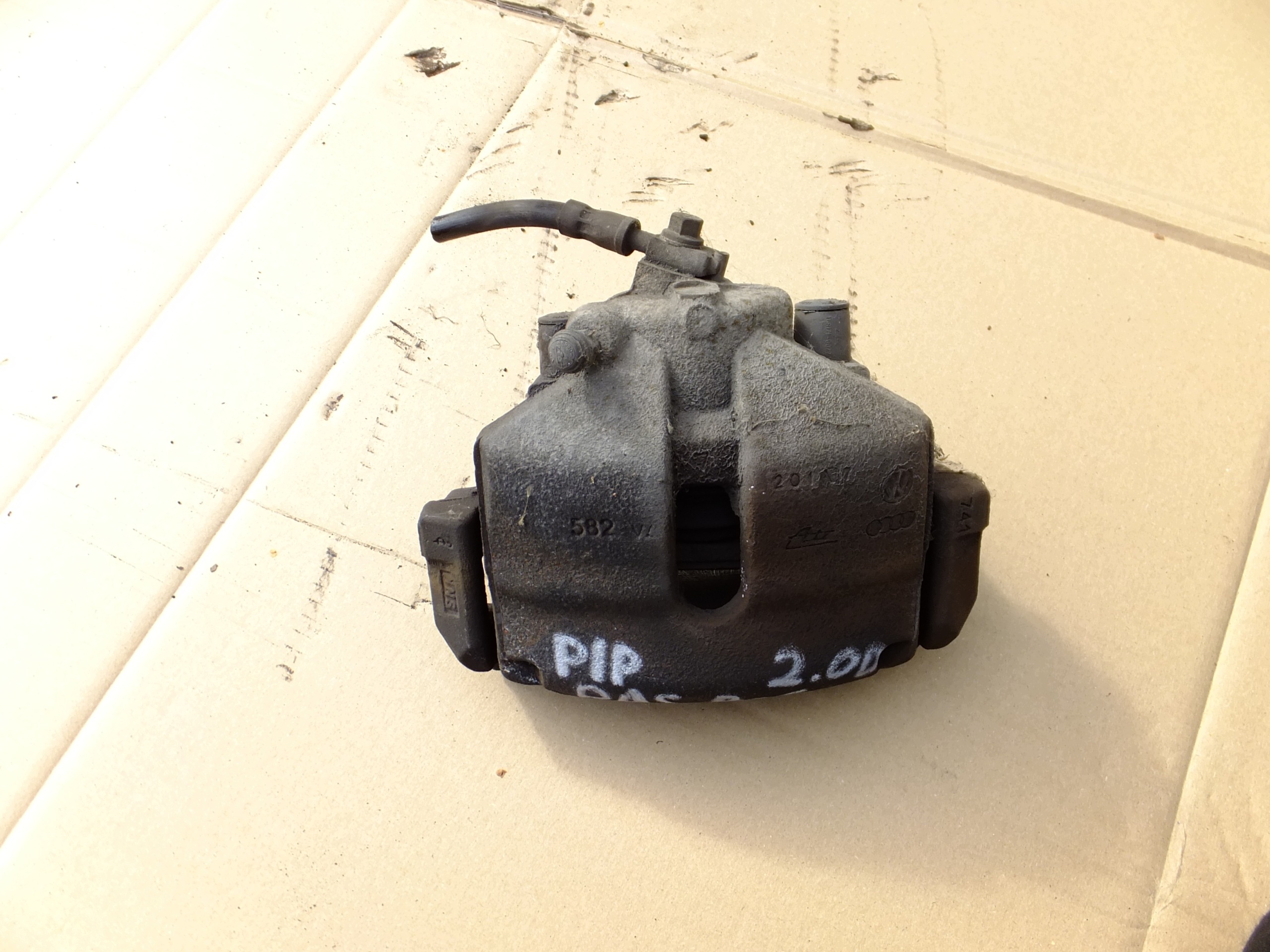 caliper brake right front vw passat b6 2,0 tdi