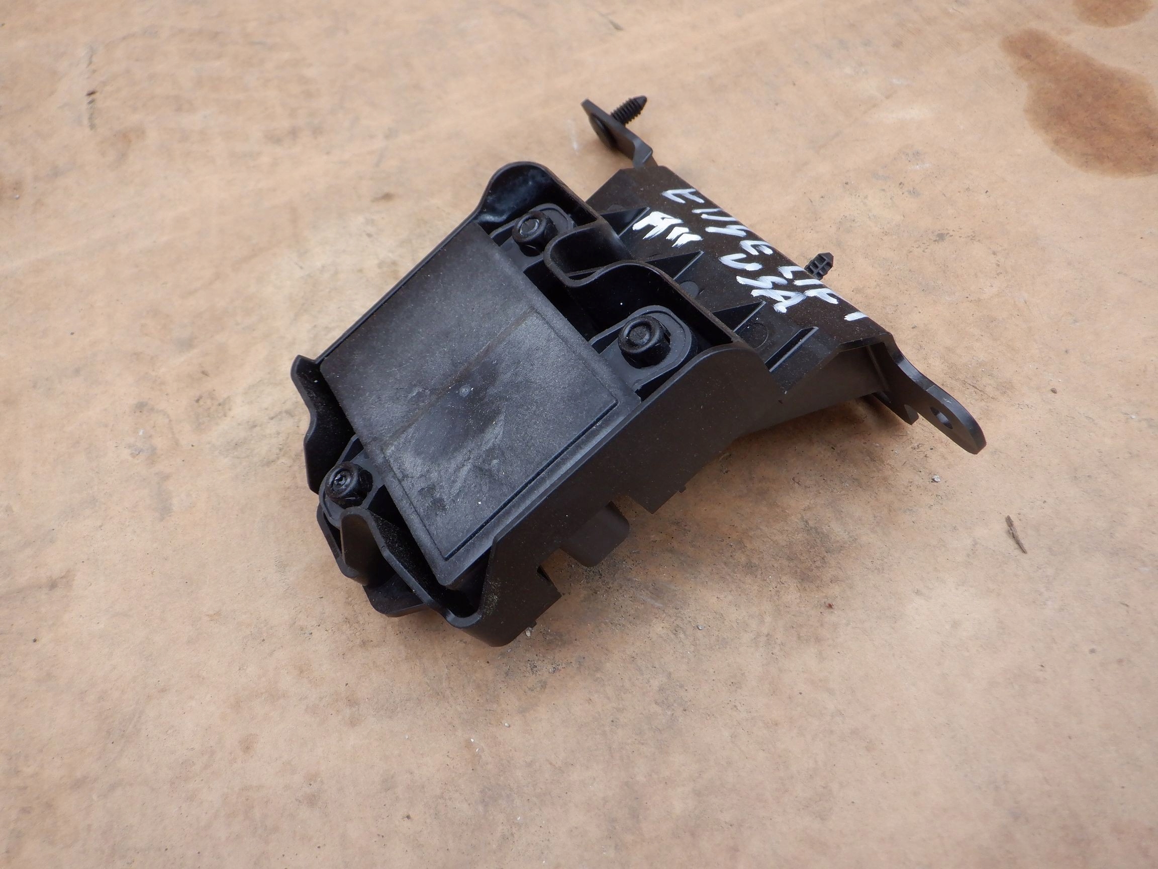 RADAR CZUJNIK DISTRONIC FORD EDGE LIFT USA 2019 Part number K2G3