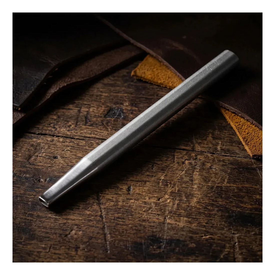 Vypichovač podélných otvorů 2x4 mm pro hodinkový pásek CraftPoint
