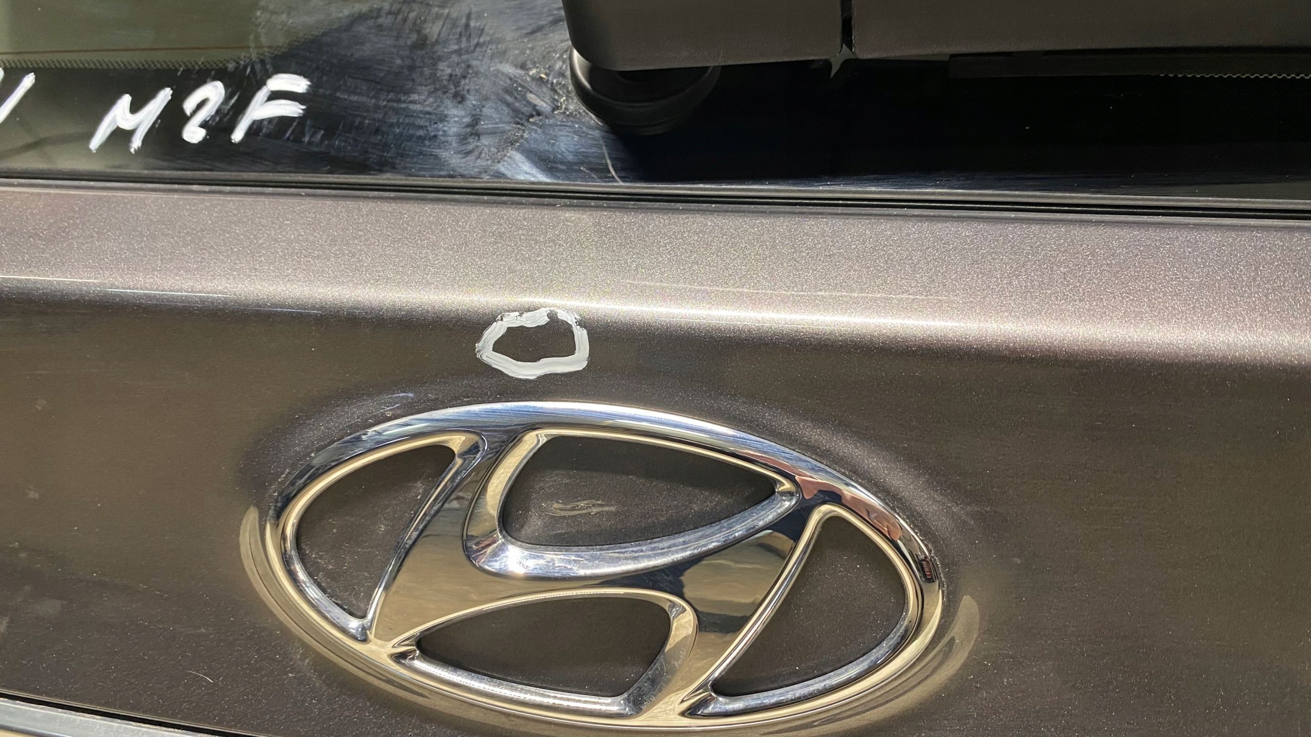 HYUNDAI SANTA FE IV trunk door boot cover M2F 18