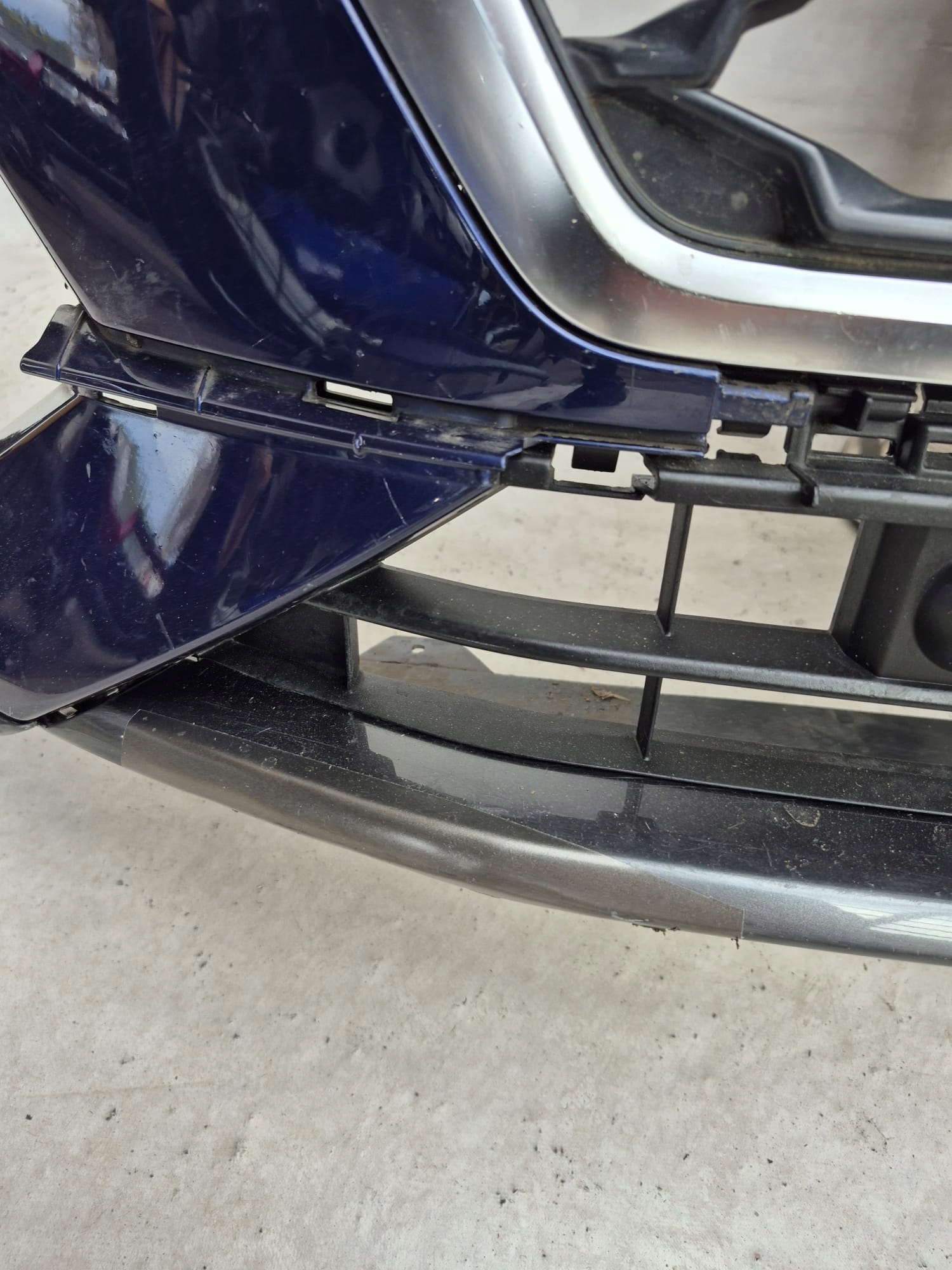 AUDI Q3 S-LINE 83A 18- bumper front front SPR PDC 83A807438D
