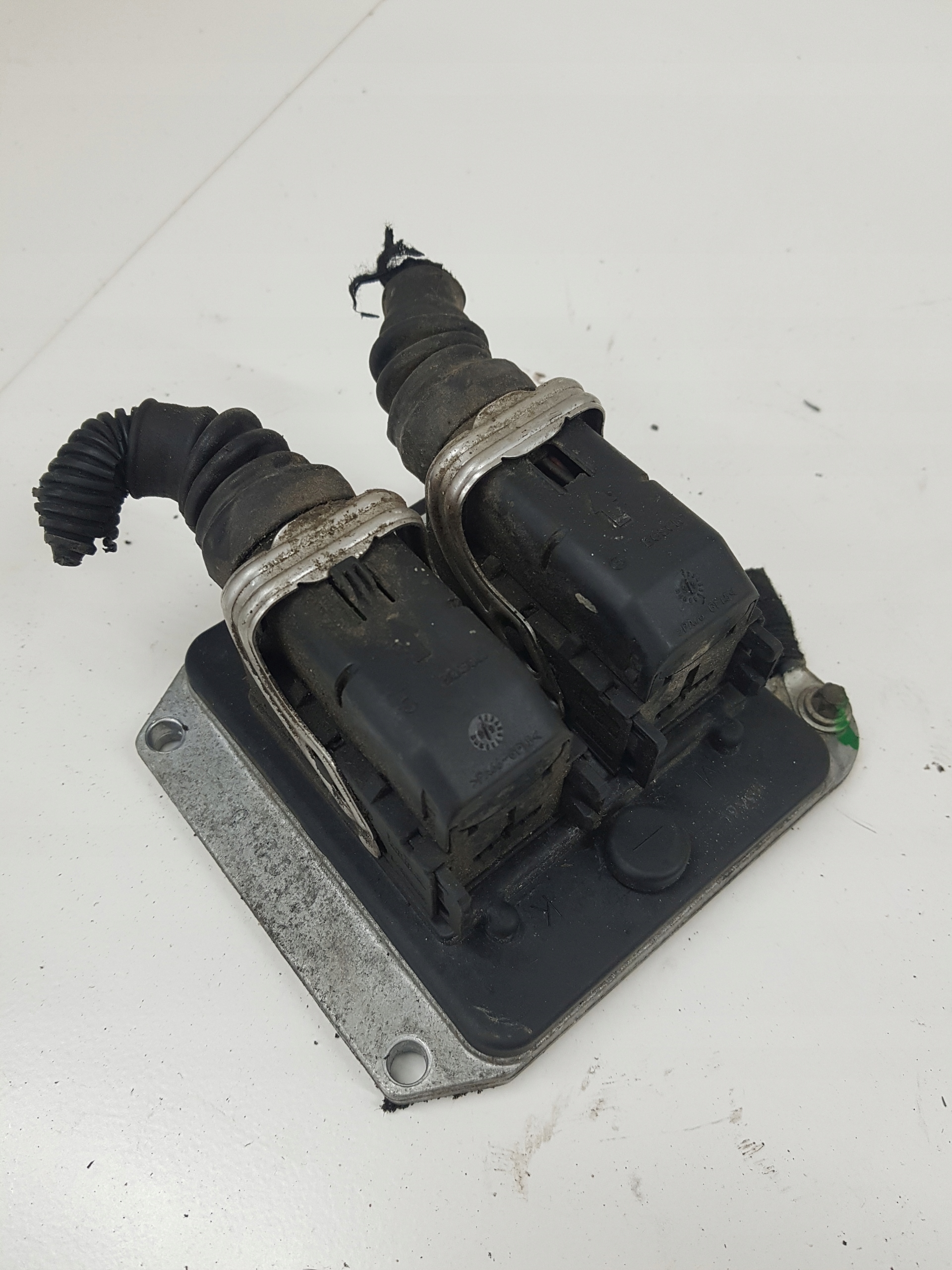 computer of the engine control unit OPEL ASTRA G 90520859