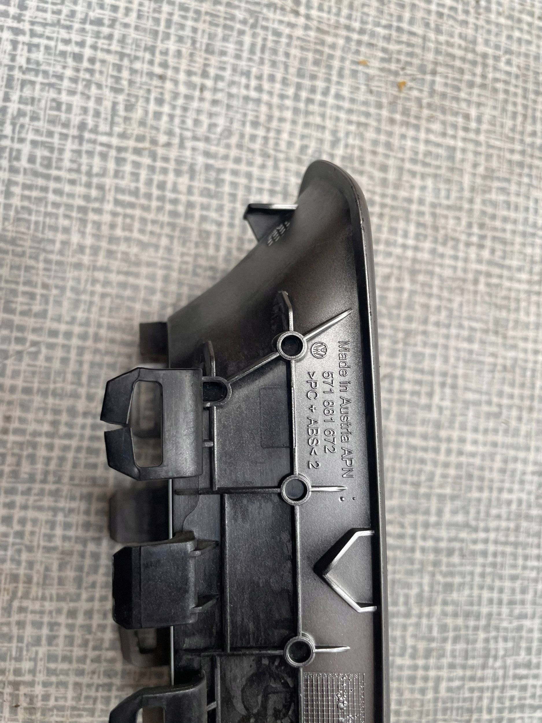 CHROM diffuser rear part VOLKSWAGEN TIGUAN 571881672 @A
