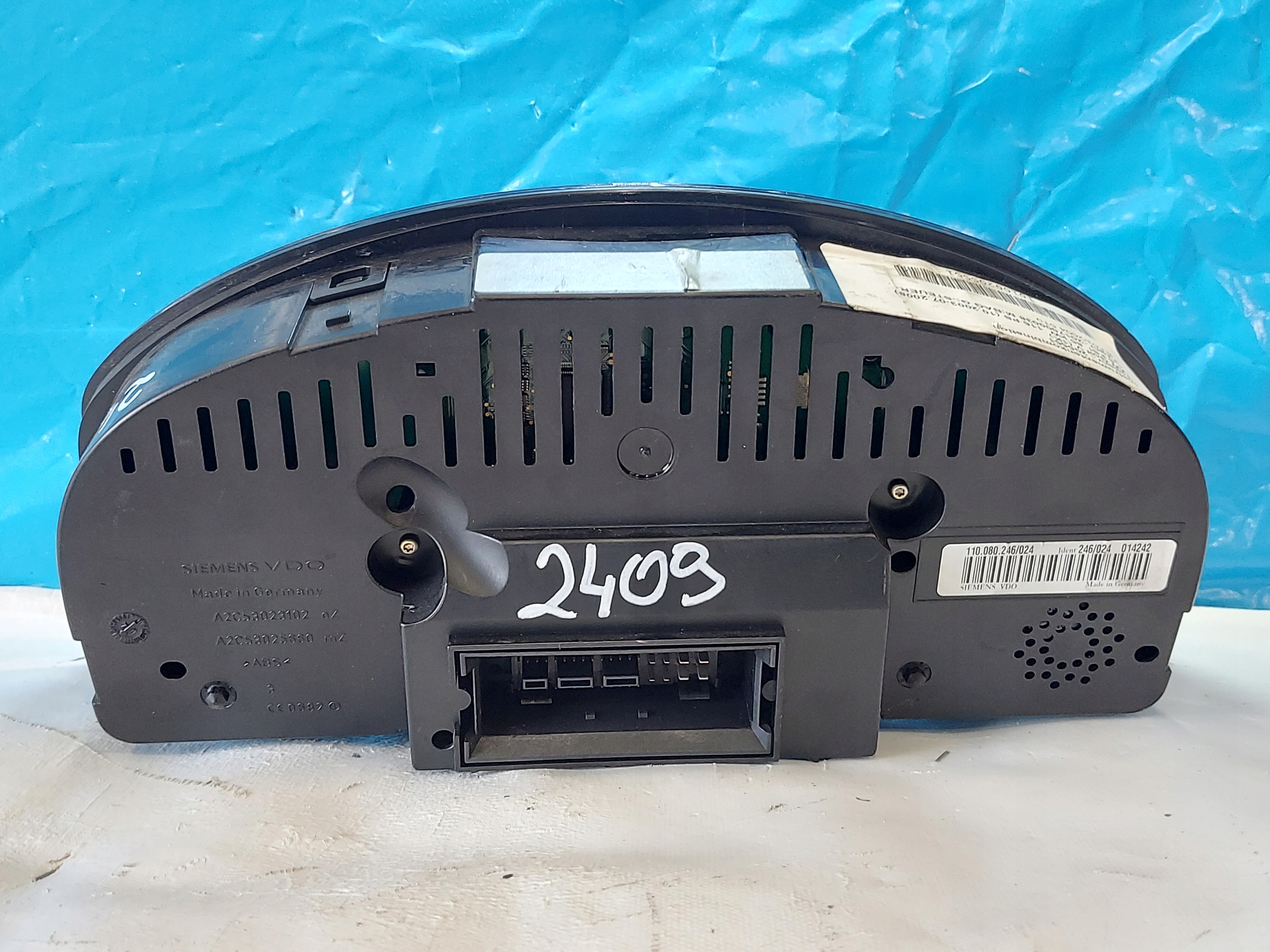 dials clock GOLF V 1.6 FSI 1K0920850K