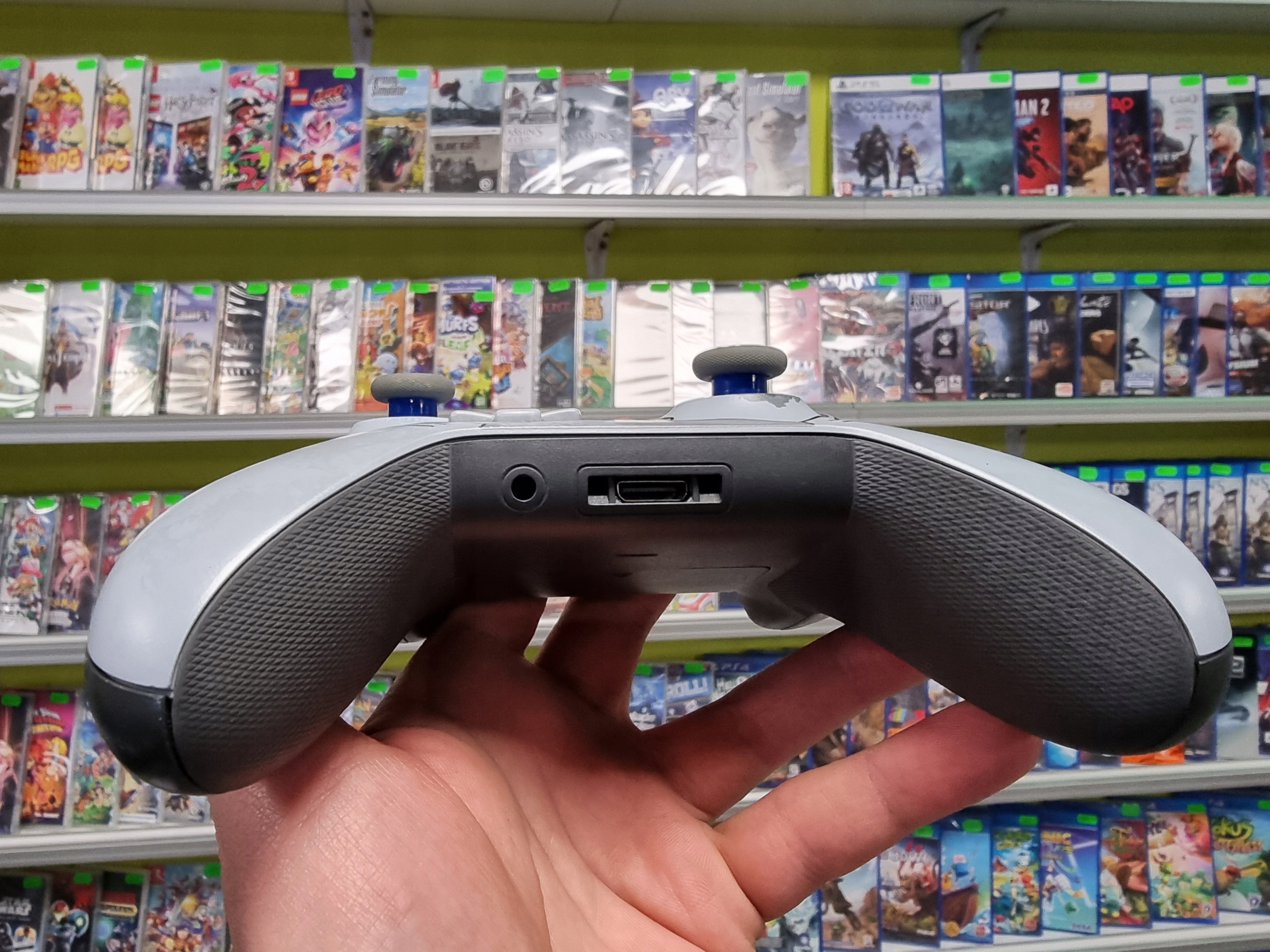 101. PAD KONTROLER XBOX ONE SERIES S X PC GEARS OF WAR 5 Kompatybilne platformy PC Xbox Series Xbox One Android