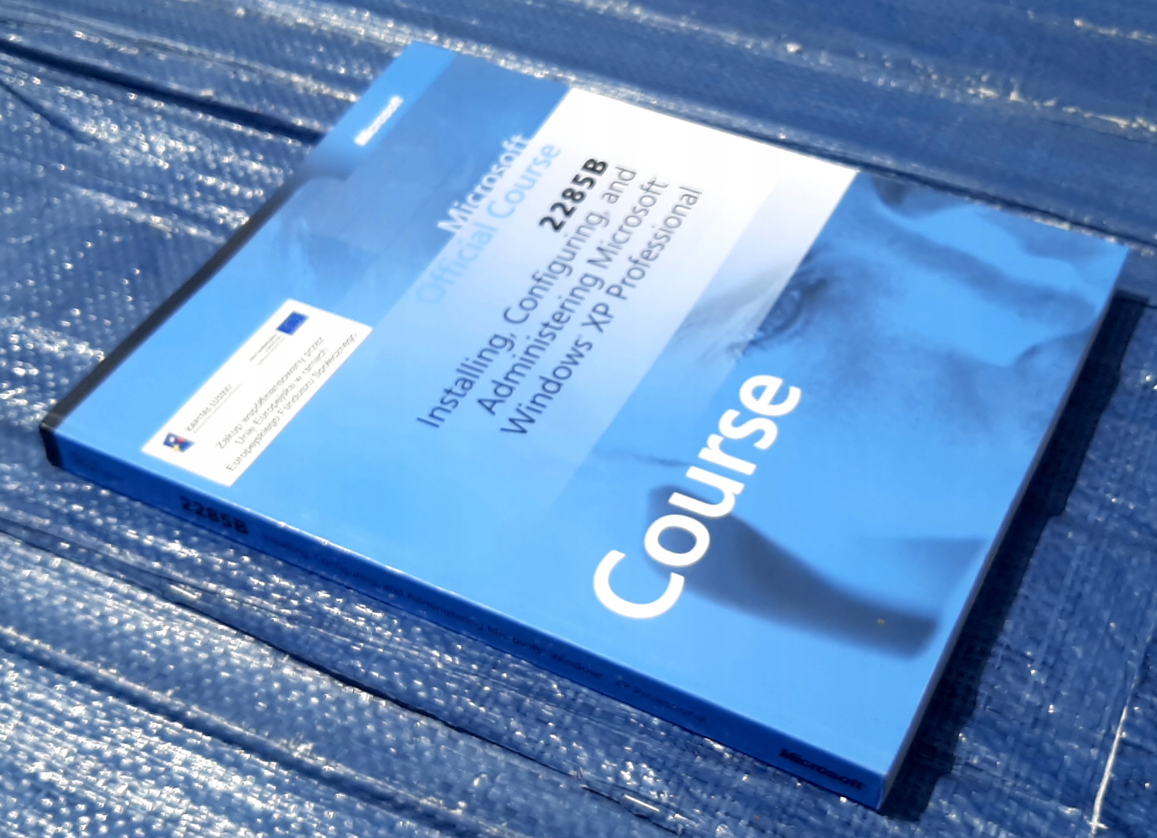 2285B Installing, Configuring and Administering Gatunek Sieci komputerowe