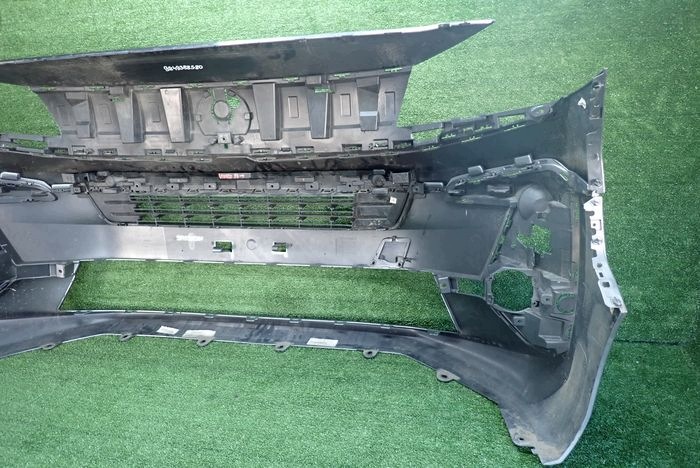 OPEL ZAFIRA D VIVARO C LIFT 23- front bumper front