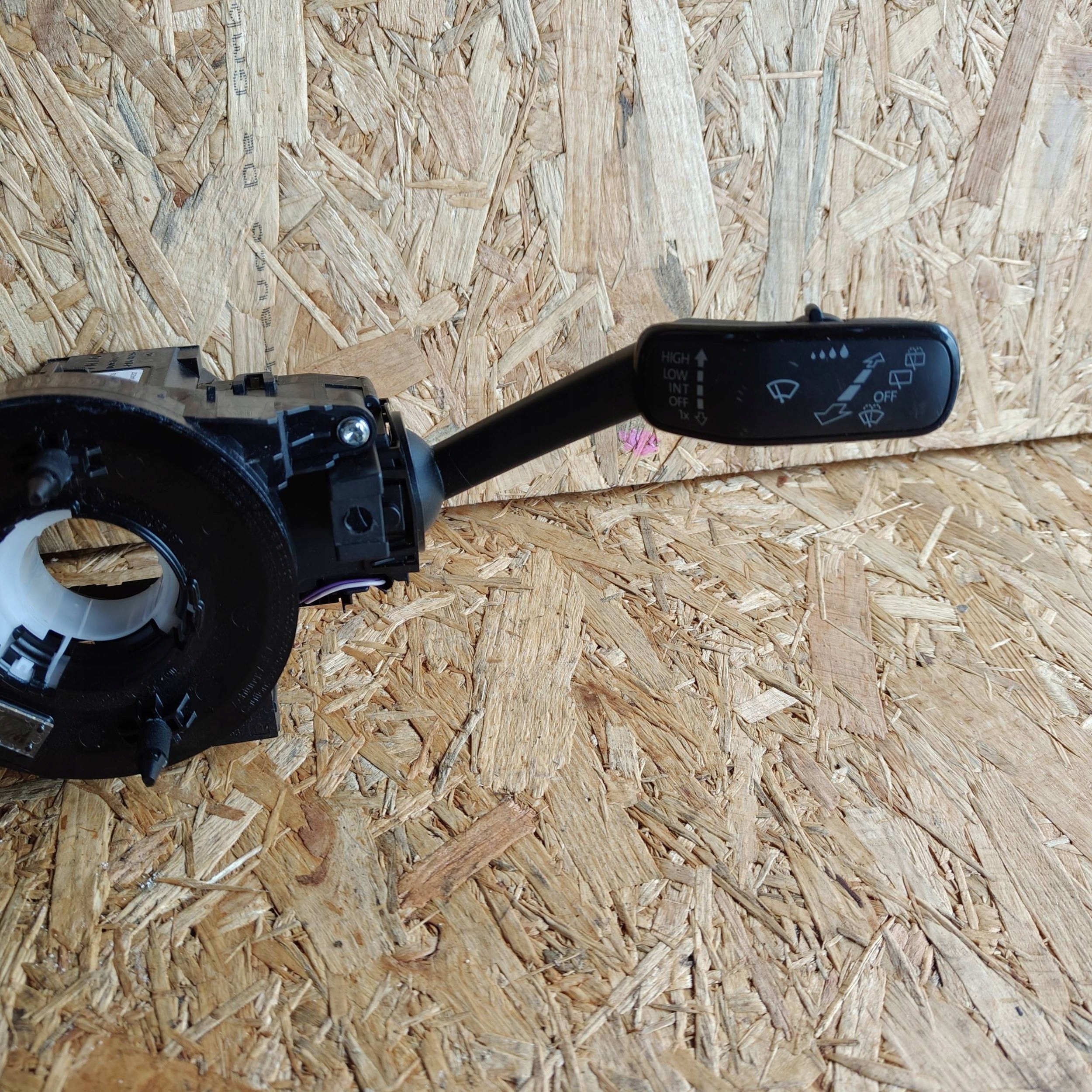 commodo indicateurs de direction Seat Ibiza V (KJ) 2Q1953507AE