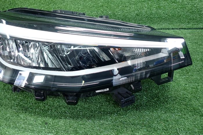 VW ID4 ID-4 FULL LED reflektor right light right 11B941006B