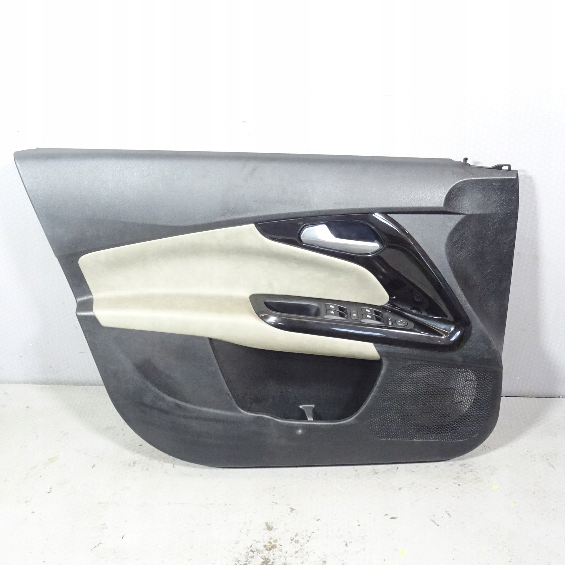 FIAT TIPO ОББИВКА ПЕРЕДНЬОЇ ЛІВОЇ ДВЕРІ 3564110059