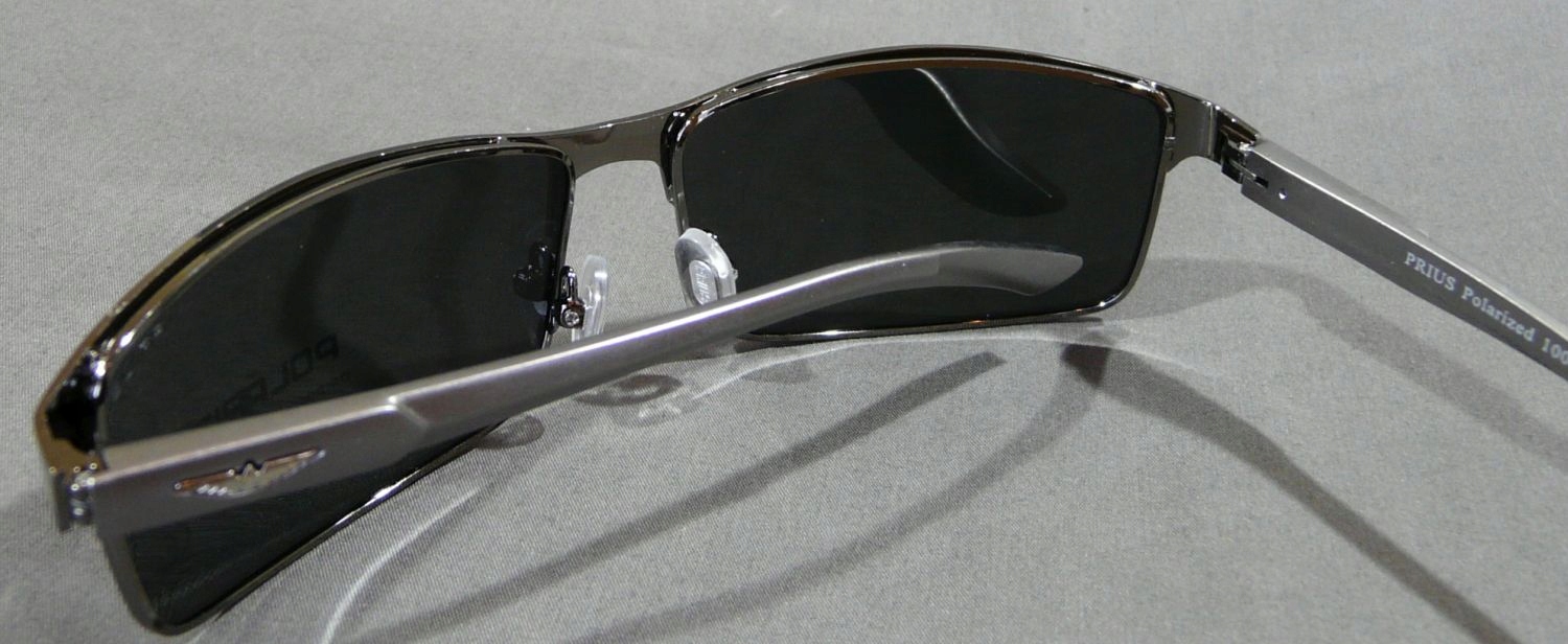 OKULARY MĘSKIE POLARYZACYJNE LUSTRZANKI PRIUS ETUI Materiał oprawki metal