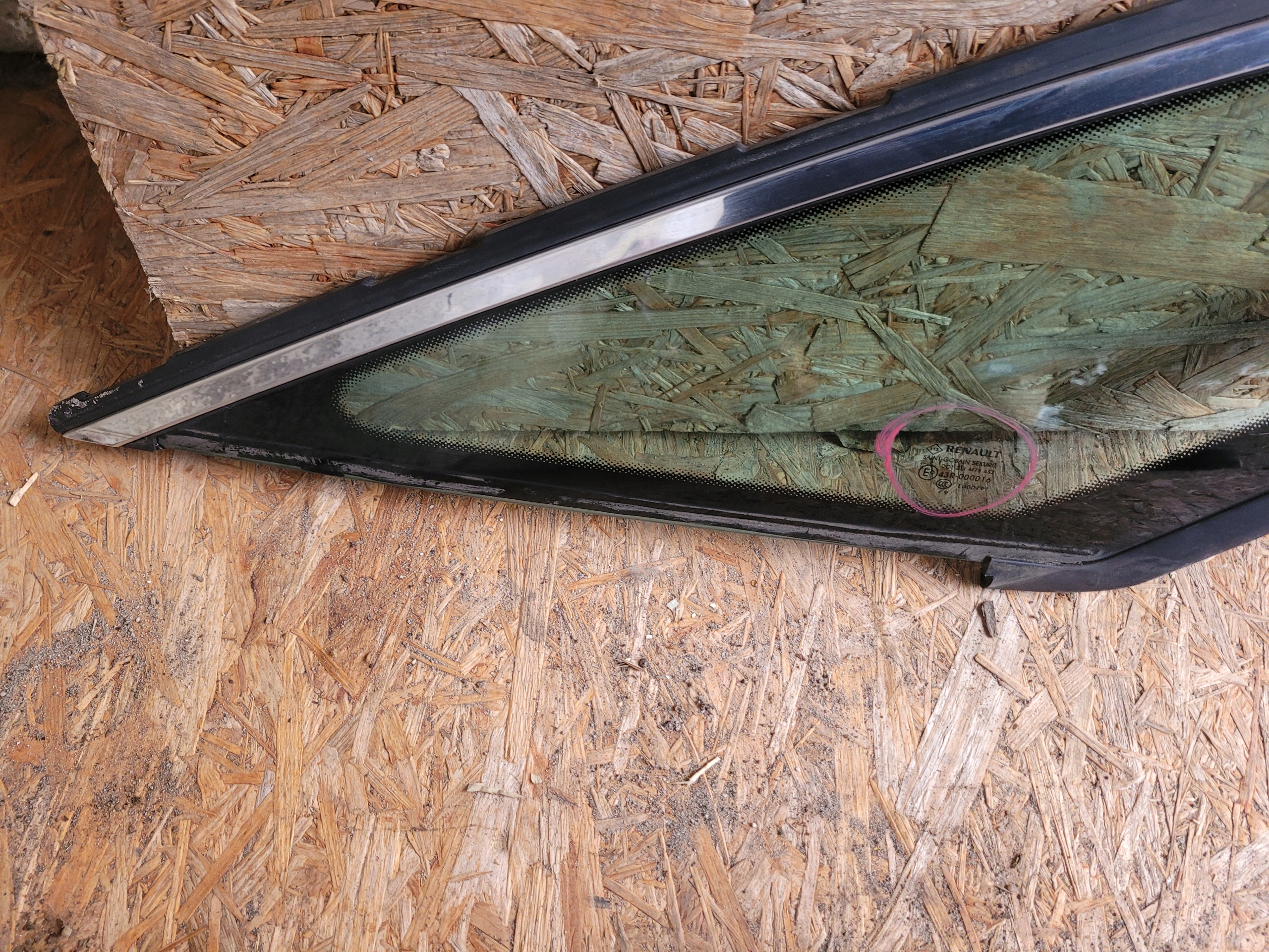 window bodywork front left RENAULT SCENIC IV 4