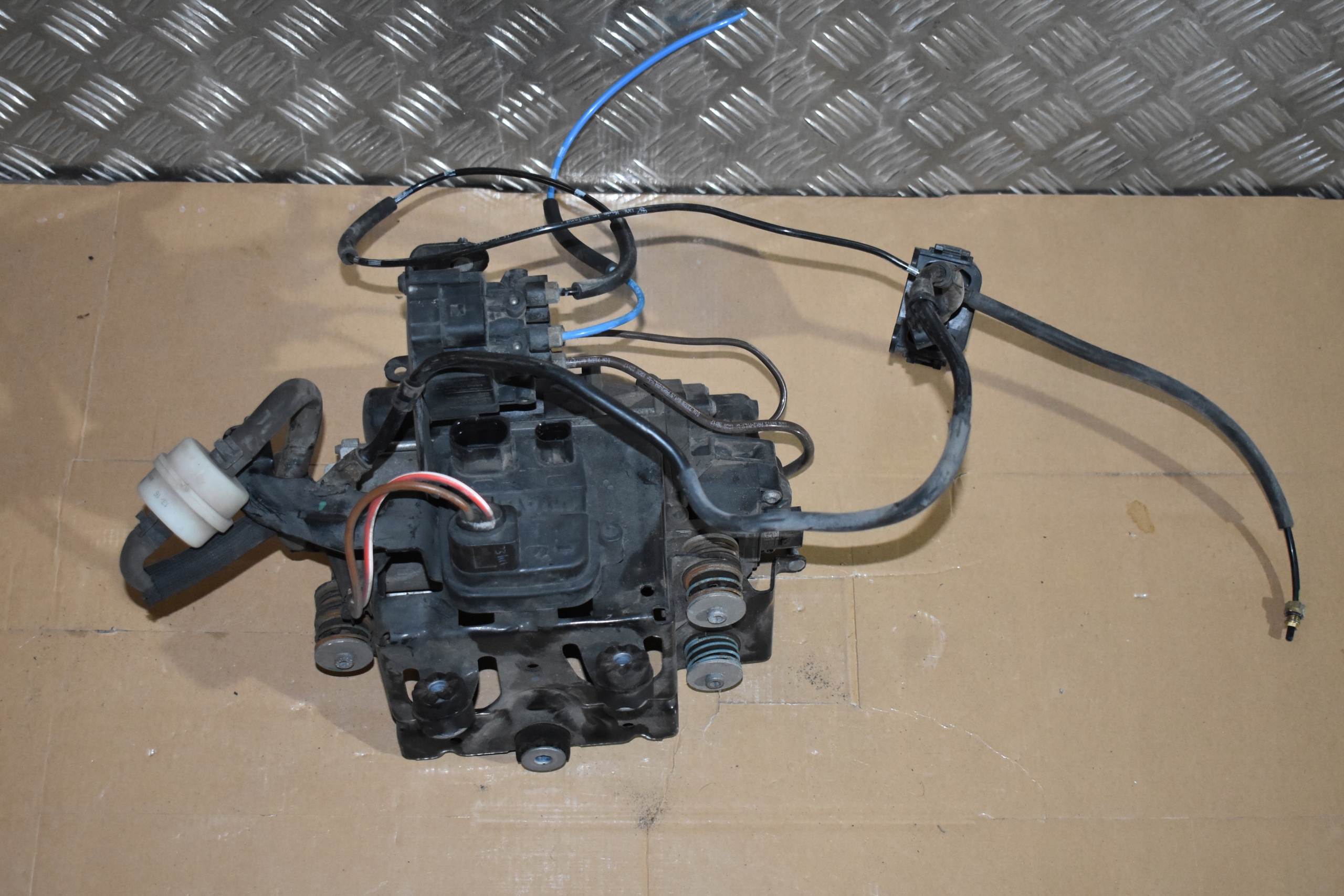 IDEALNY compressor; NIVO PORSCHE CAYENNE 9Y AUDI Q7 Q8 1