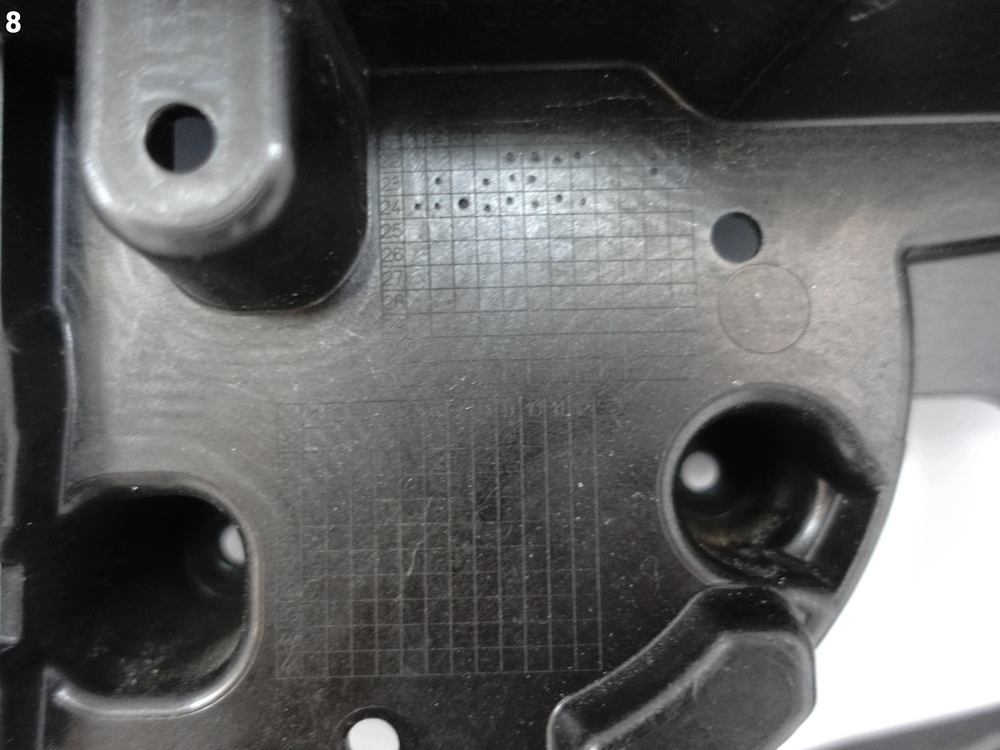 AUDI Q7 S-LINE SQ7 4M0 LIFT 24- pillar support below grill ATRAPE front