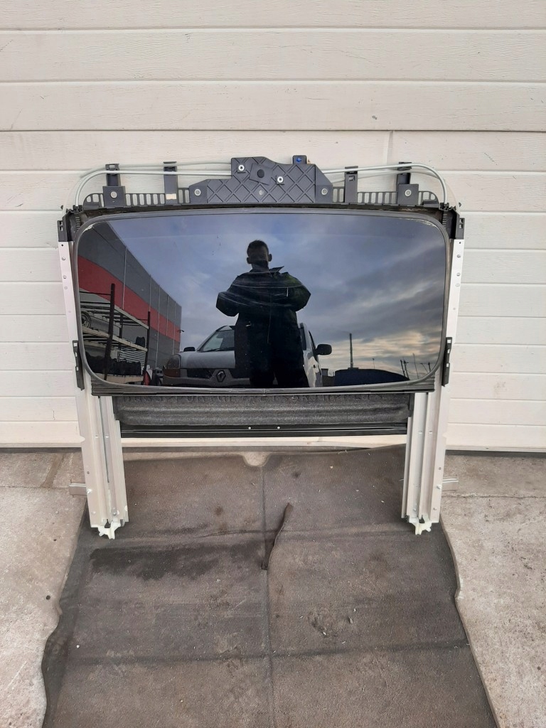 SUBARU OUTBACK IV 10R ЛЮК СКЛЯНИЙ