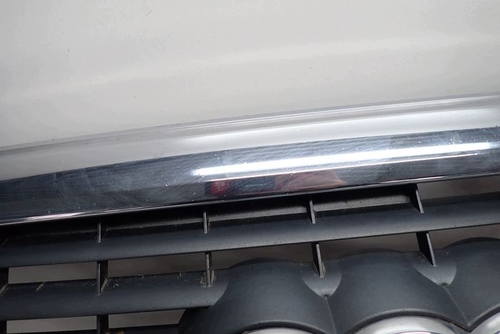 AUDI A6 C6 04- grille 4F0853651S