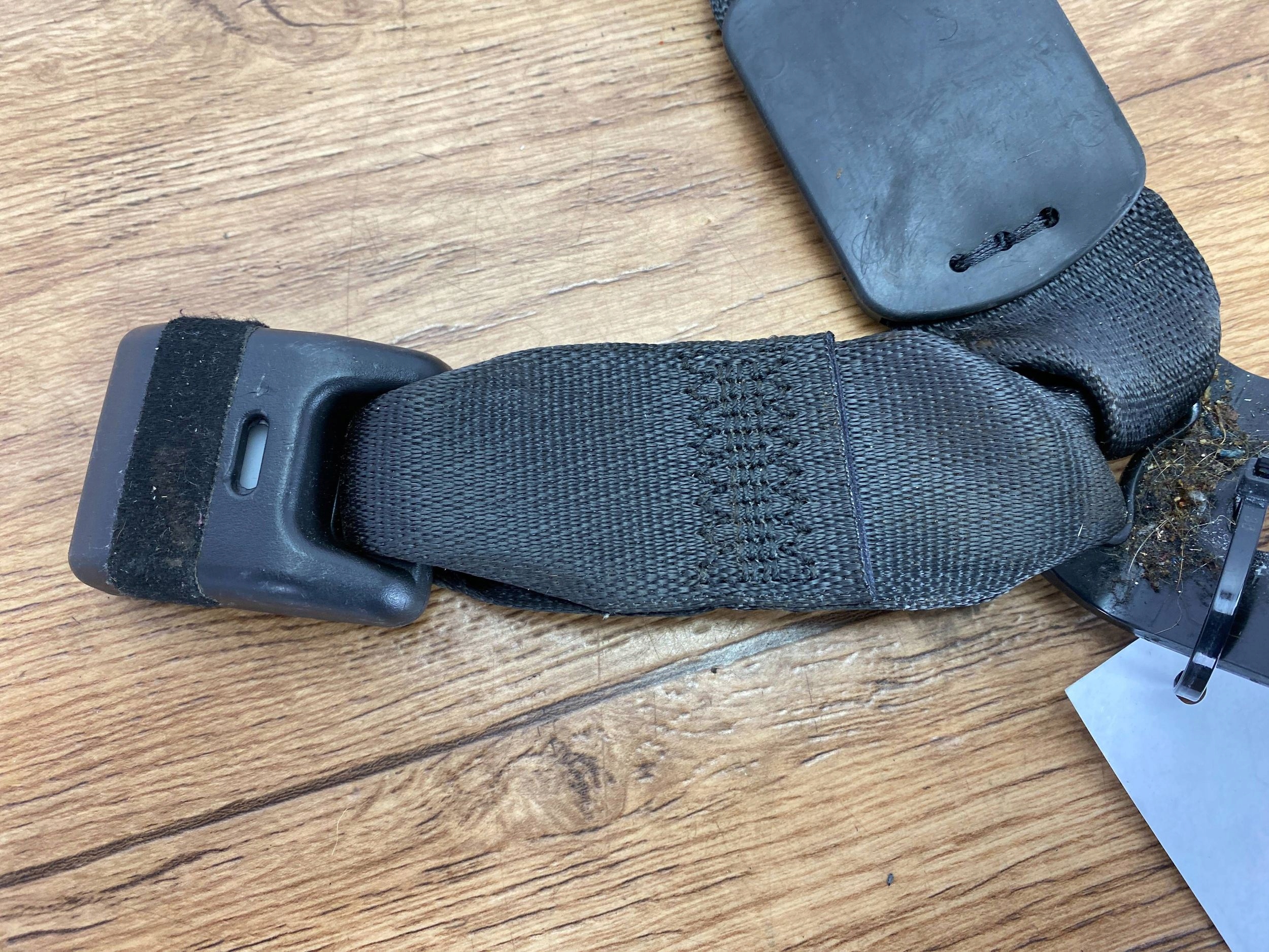 крепление ремня заднего Cadillac CTS III 2014+