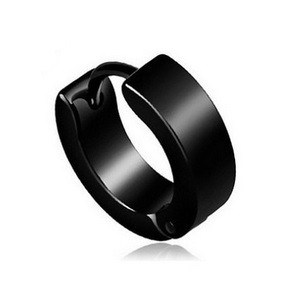 

Kolczyk Huggie klasyczne czarne kółko Piercing