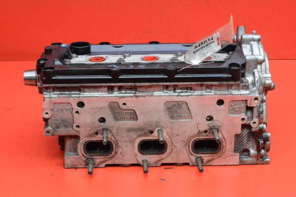 head. of the engine left 0593C AUDI A4 B8 2.7 TDI 190 KM 07-11