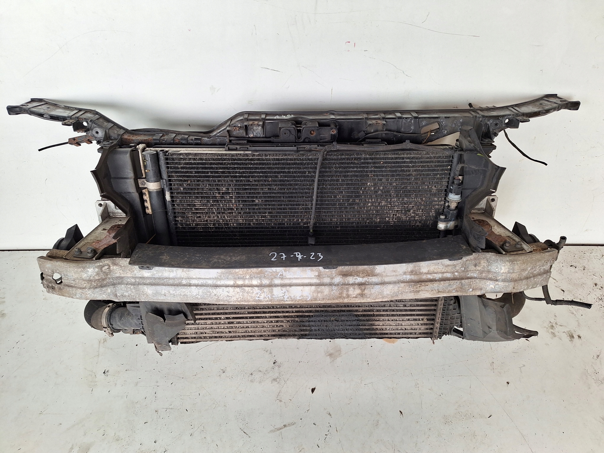 AUDI A4 B8 8K 08-11 support panel for radiators 2.0 TDI CR