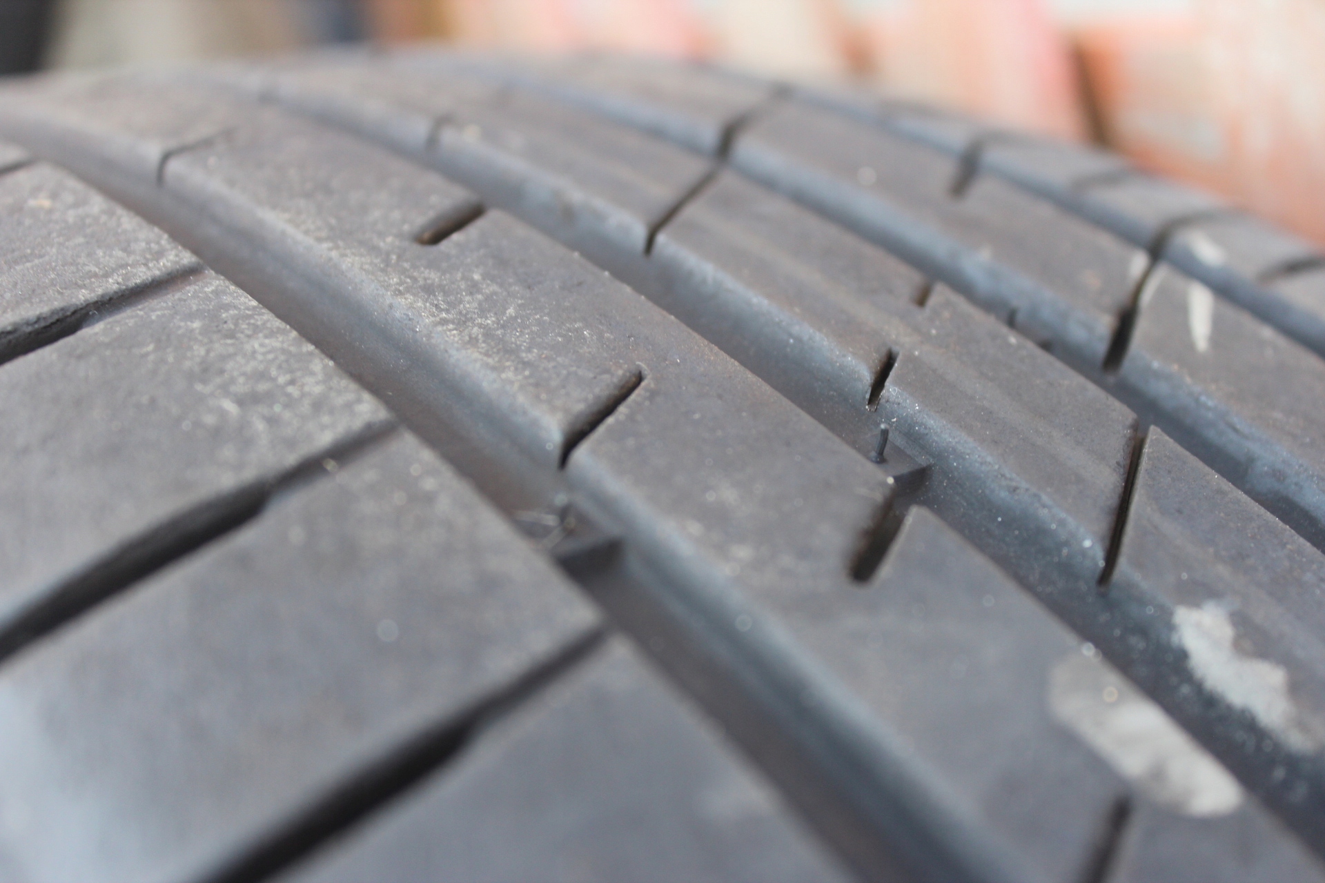 Koła Letnie Felgi Aluminiowe 5x105 Opel Mokka Cascada Insignia 215/55 R18 Profil opony 55