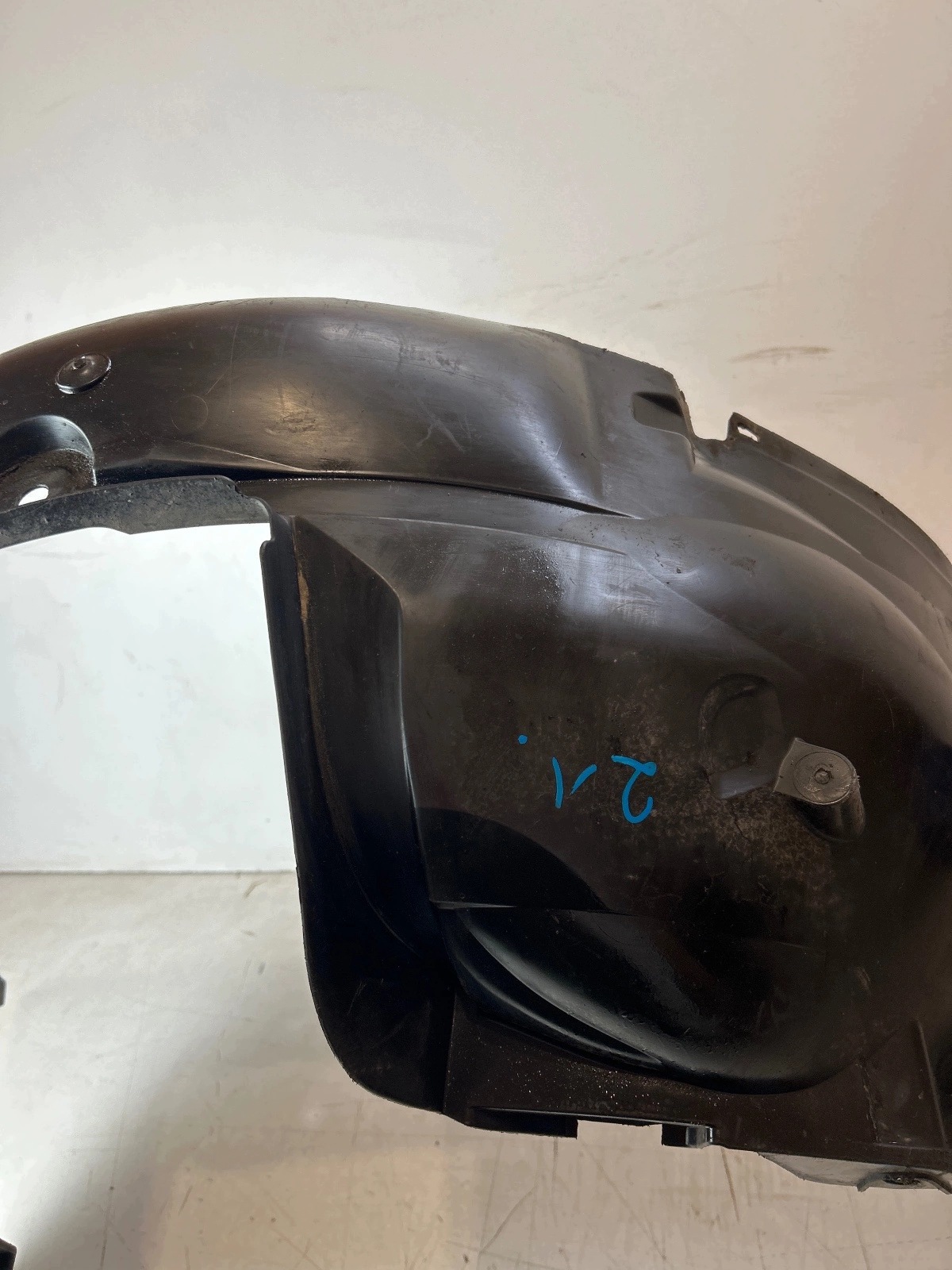 mudguard left front Dacia Sandero II