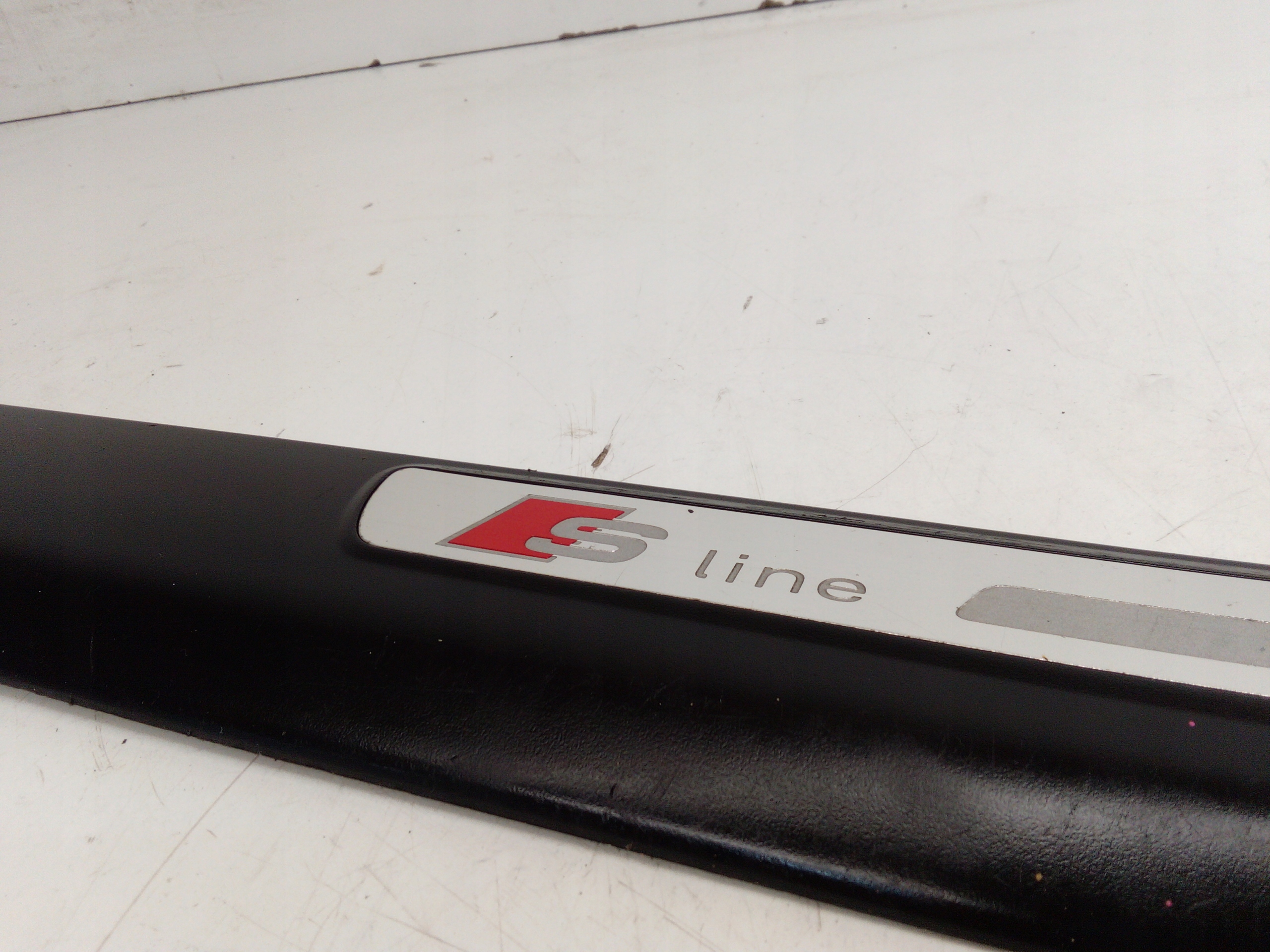 moulding threshold right front A6 C6 S LINE 4F0853374E